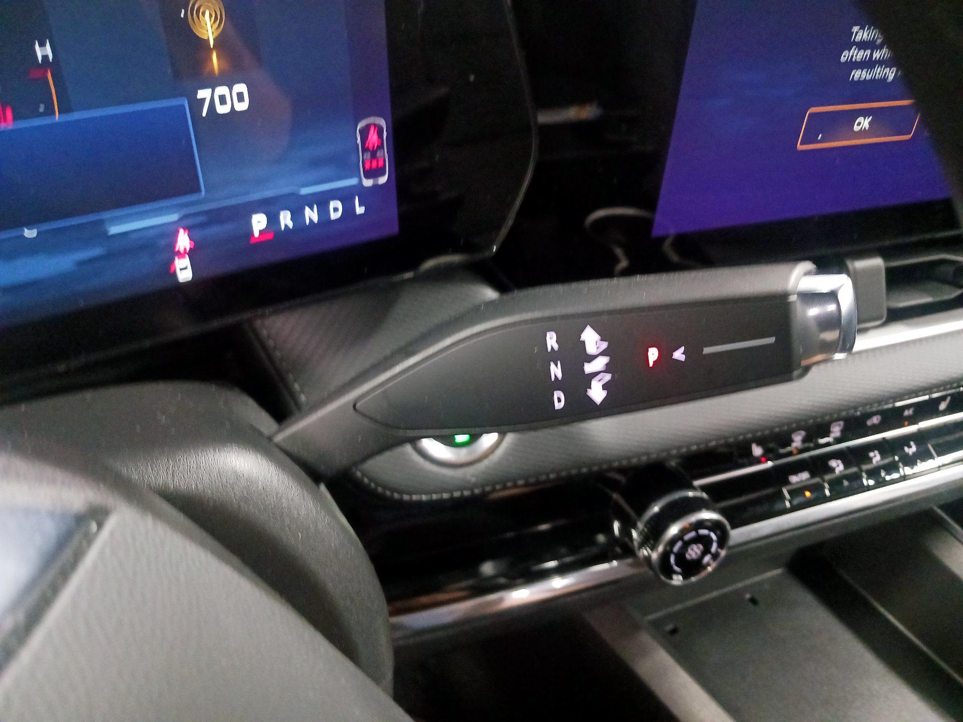 Thumbnail: 2025 Chevrolet Equinox - 18