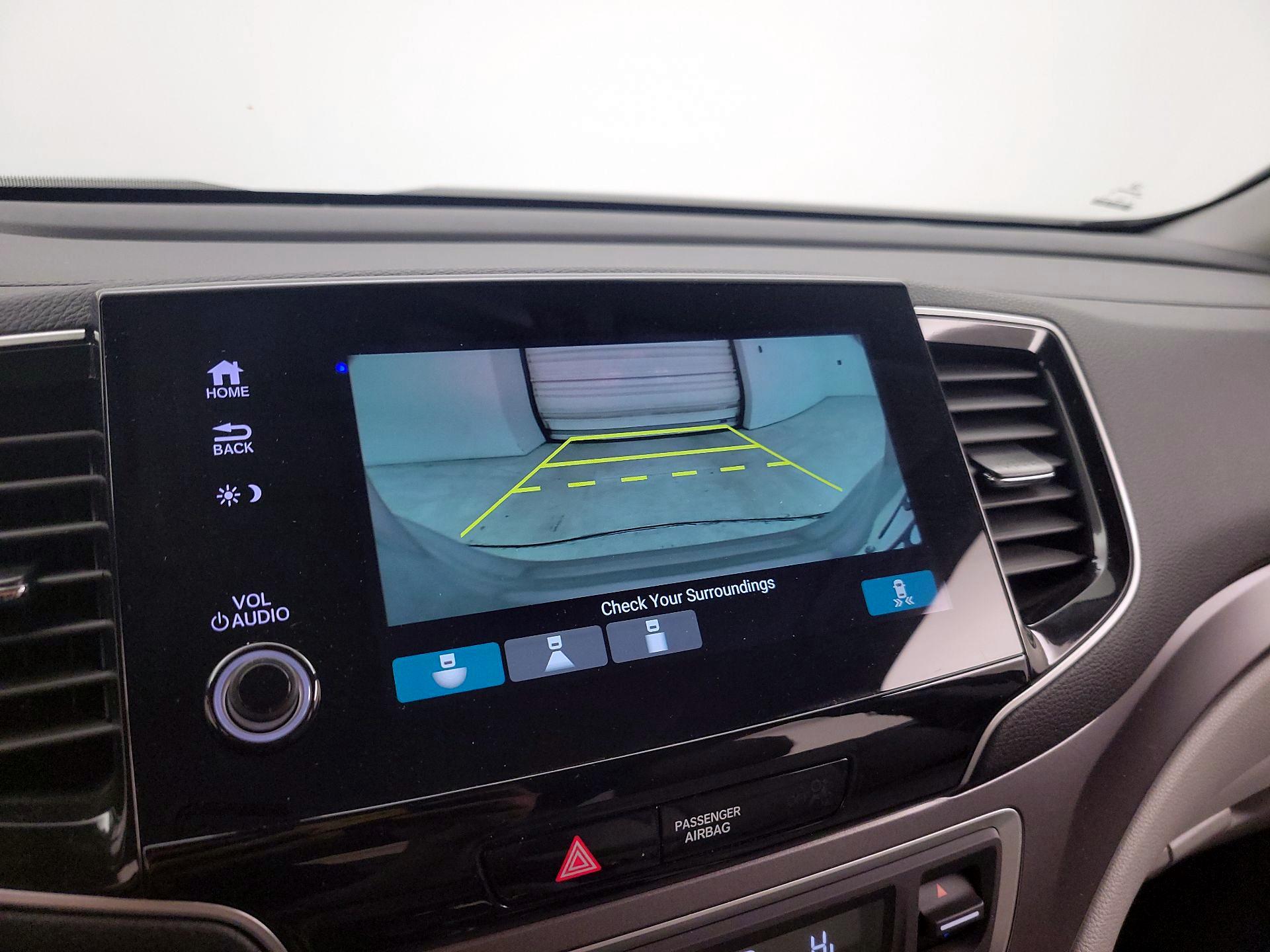 Thumbnail: 2019 Honda Pilot - 14