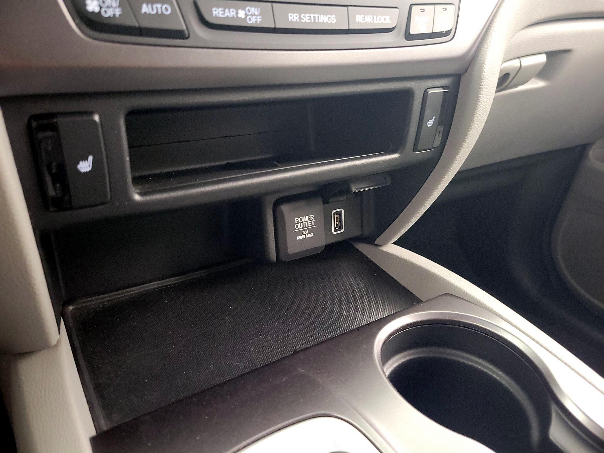 Thumbnail: 2019 Honda Pilot - 18