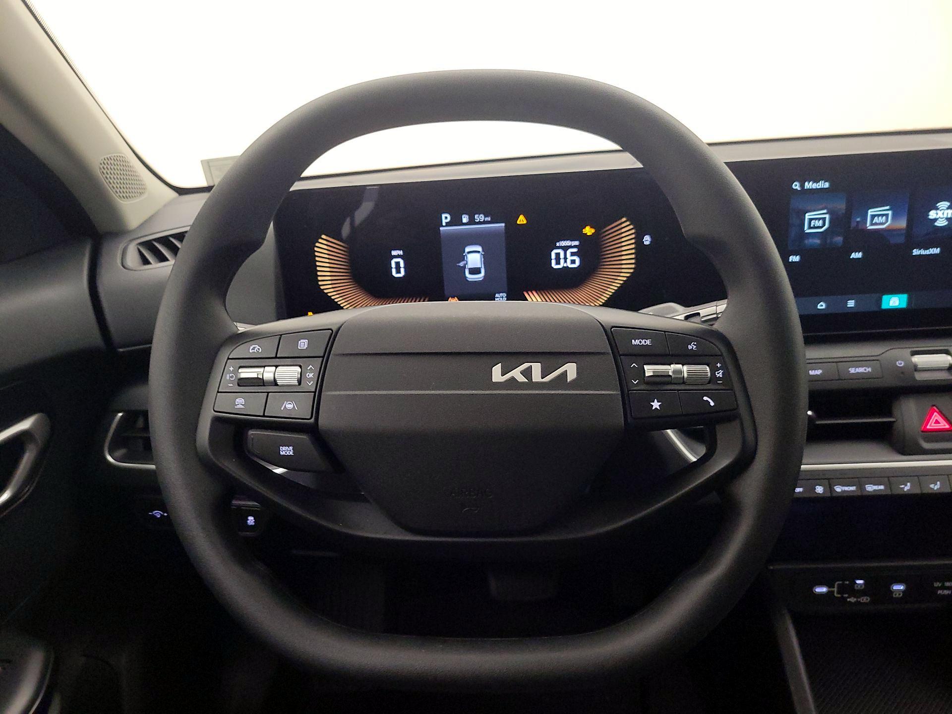 Thumbnail: 2025 Kia K4 - 10