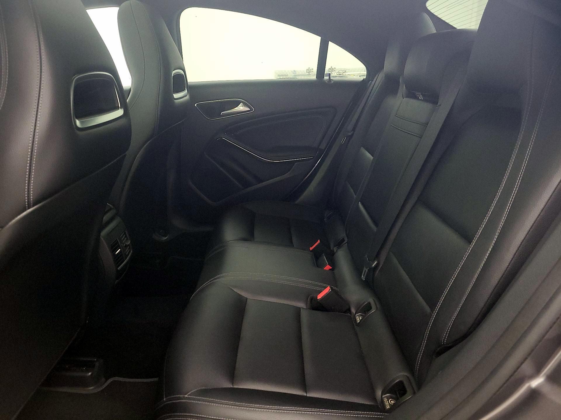 Thumbnail: 2019 Mercedes-Benz CLA - 19