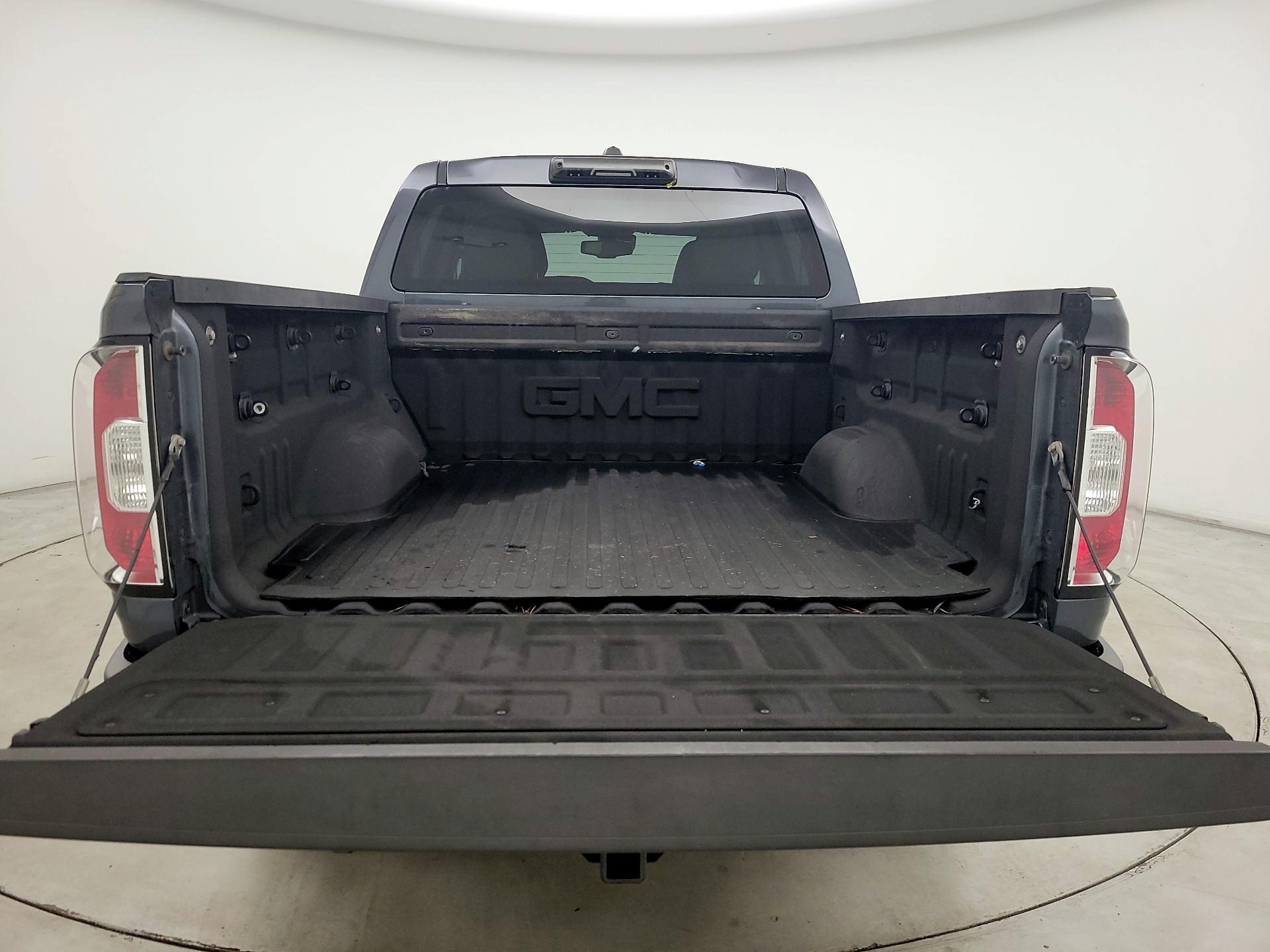 Thumbnail: 2015 GMC Canyon - 19