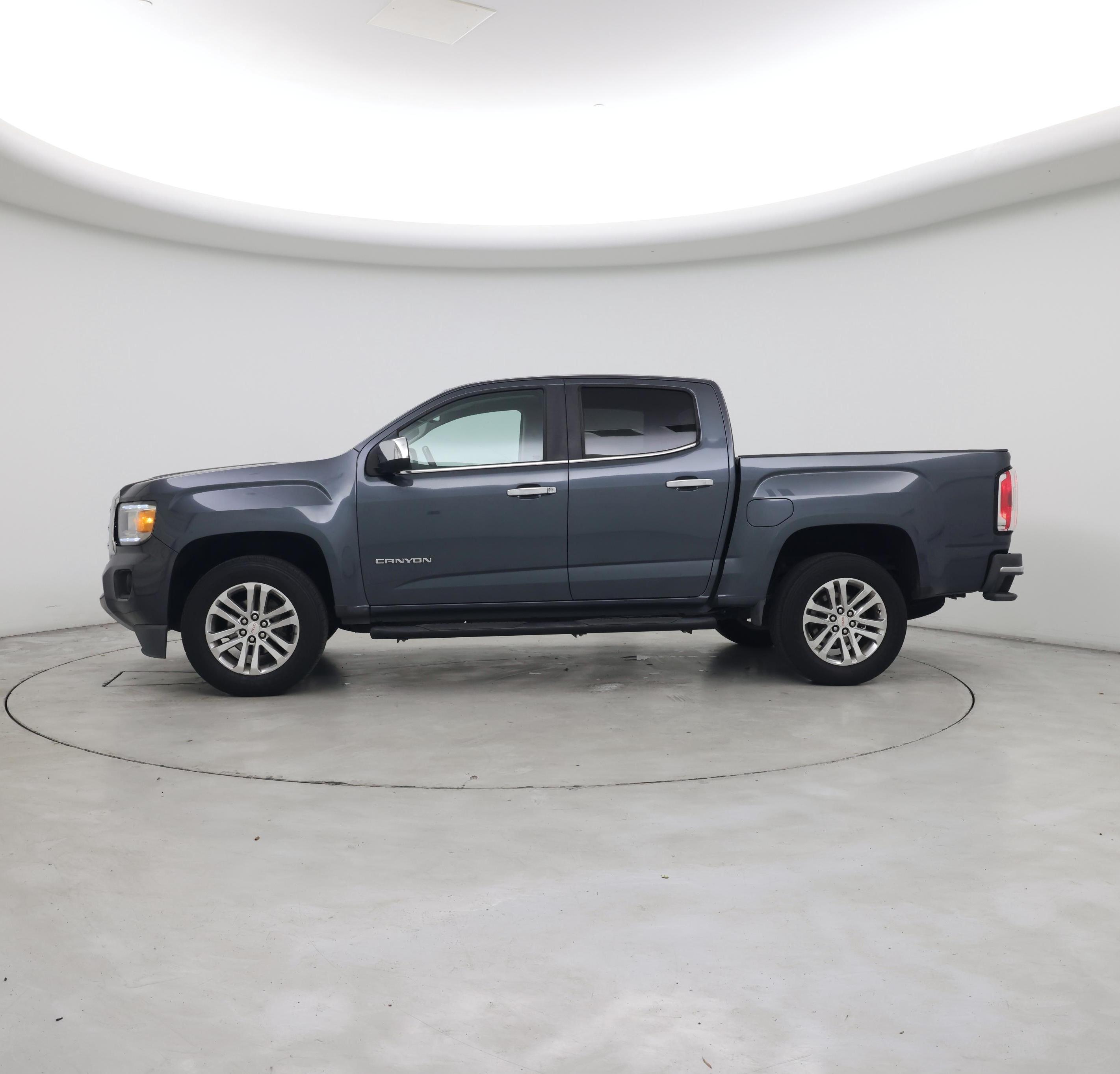 Thumbnail: 2015 GMC Canyon - 3