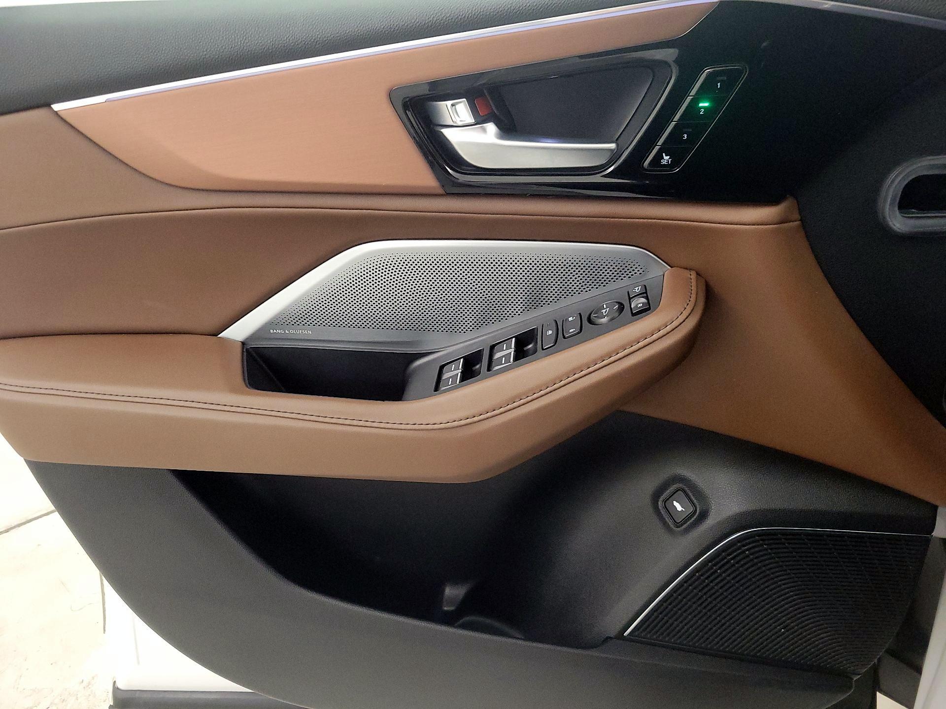 Thumbnail: 2025 Acura MDX - 12