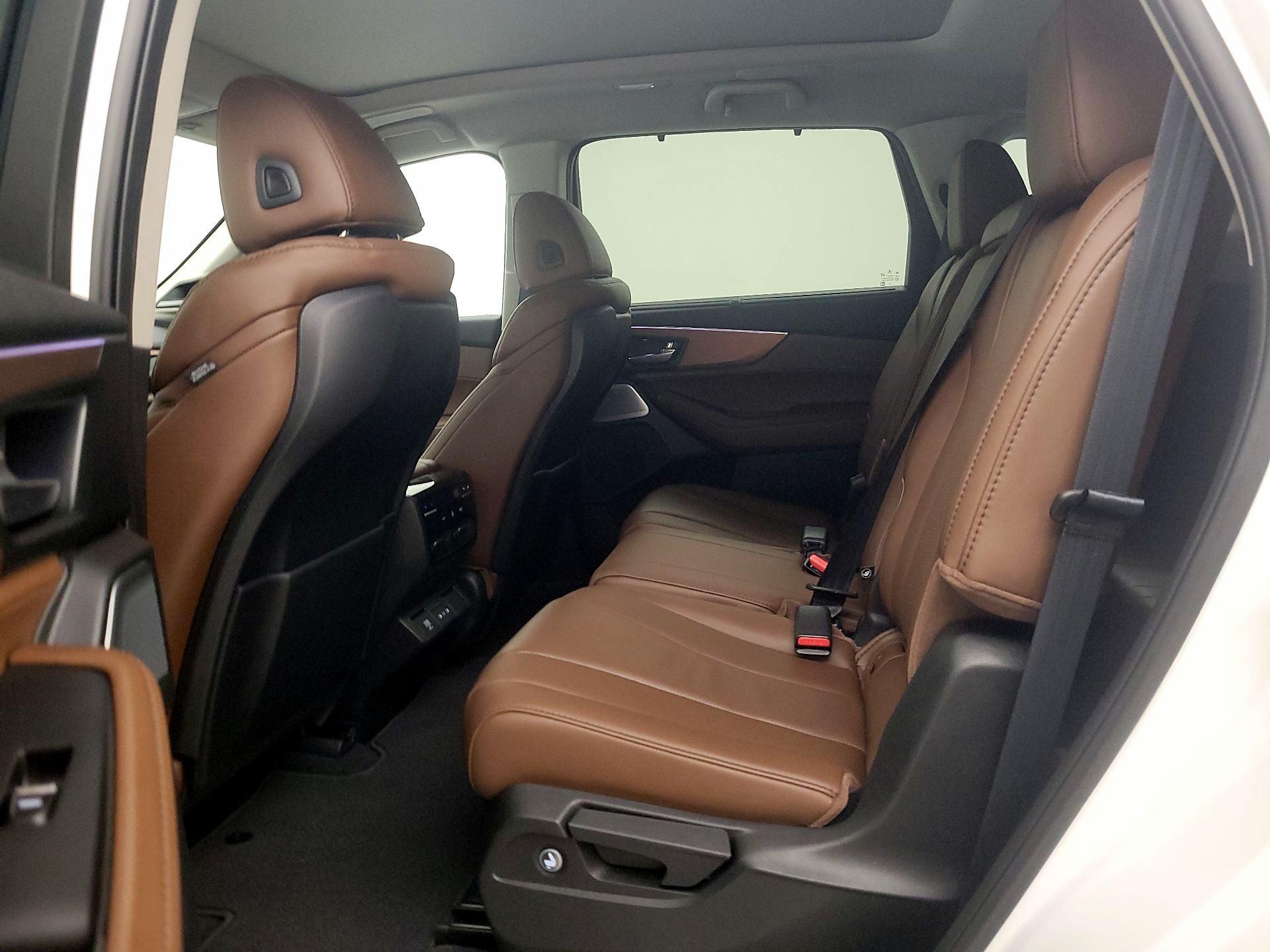 Thumbnail: 2025 Acura MDX - 19