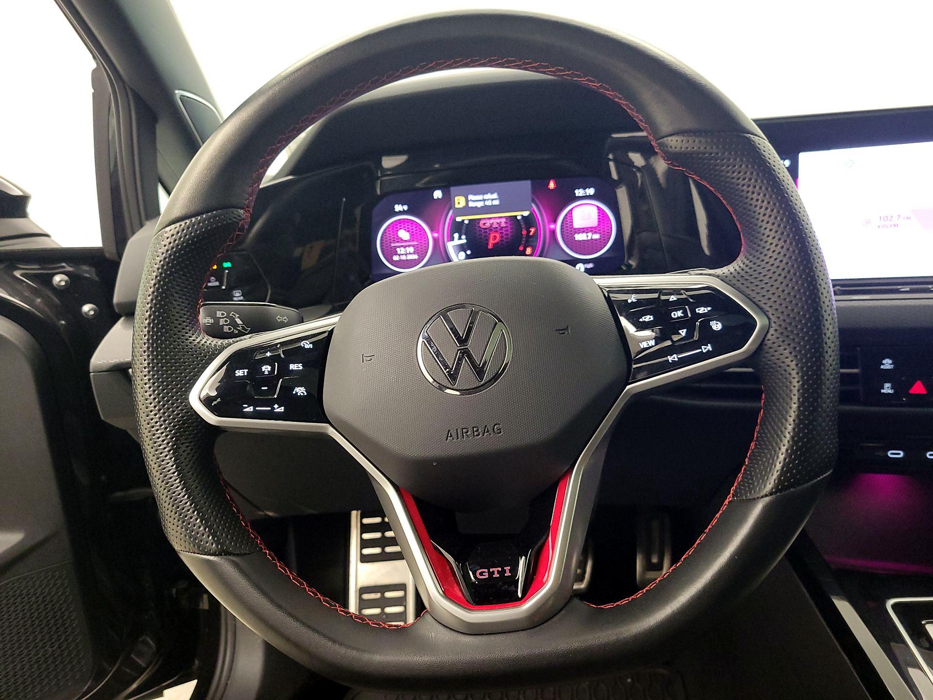 Thumbnail: 2023 Volkswagen Golf - 10