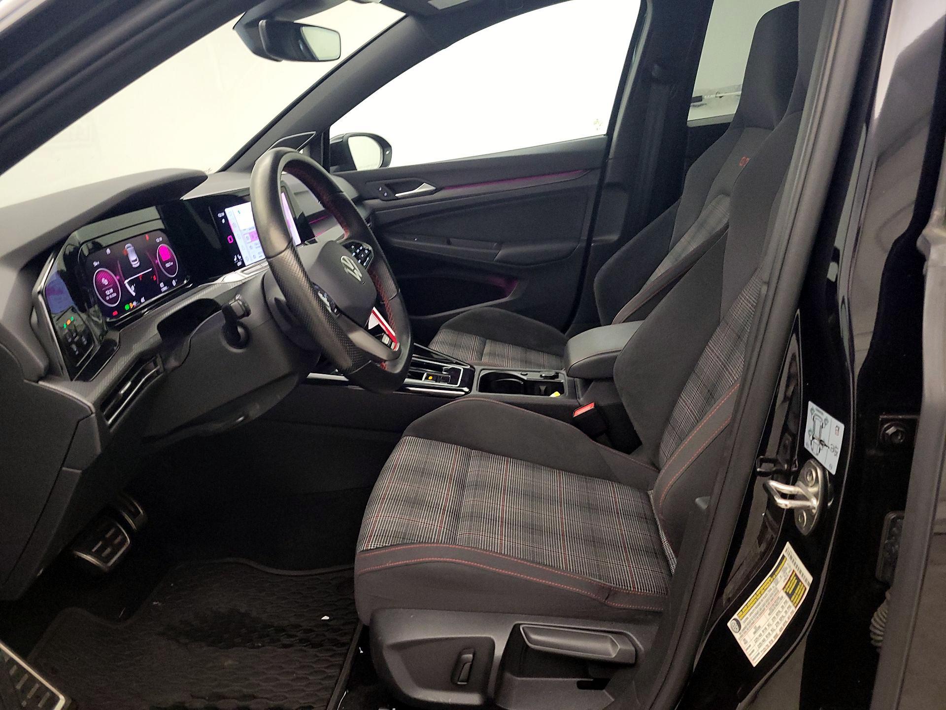 Thumbnail: 2023 Volkswagen Golf - 11