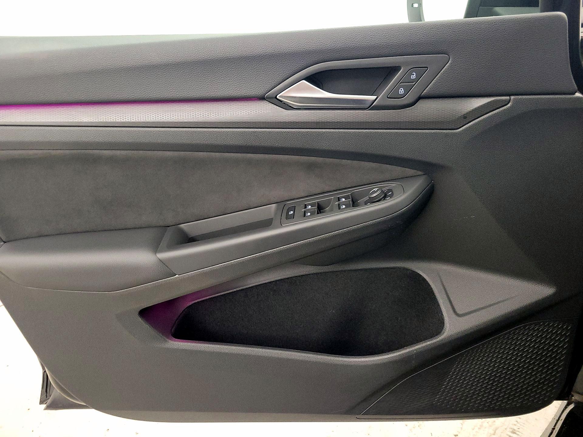 Thumbnail: 2023 Volkswagen Golf - 12