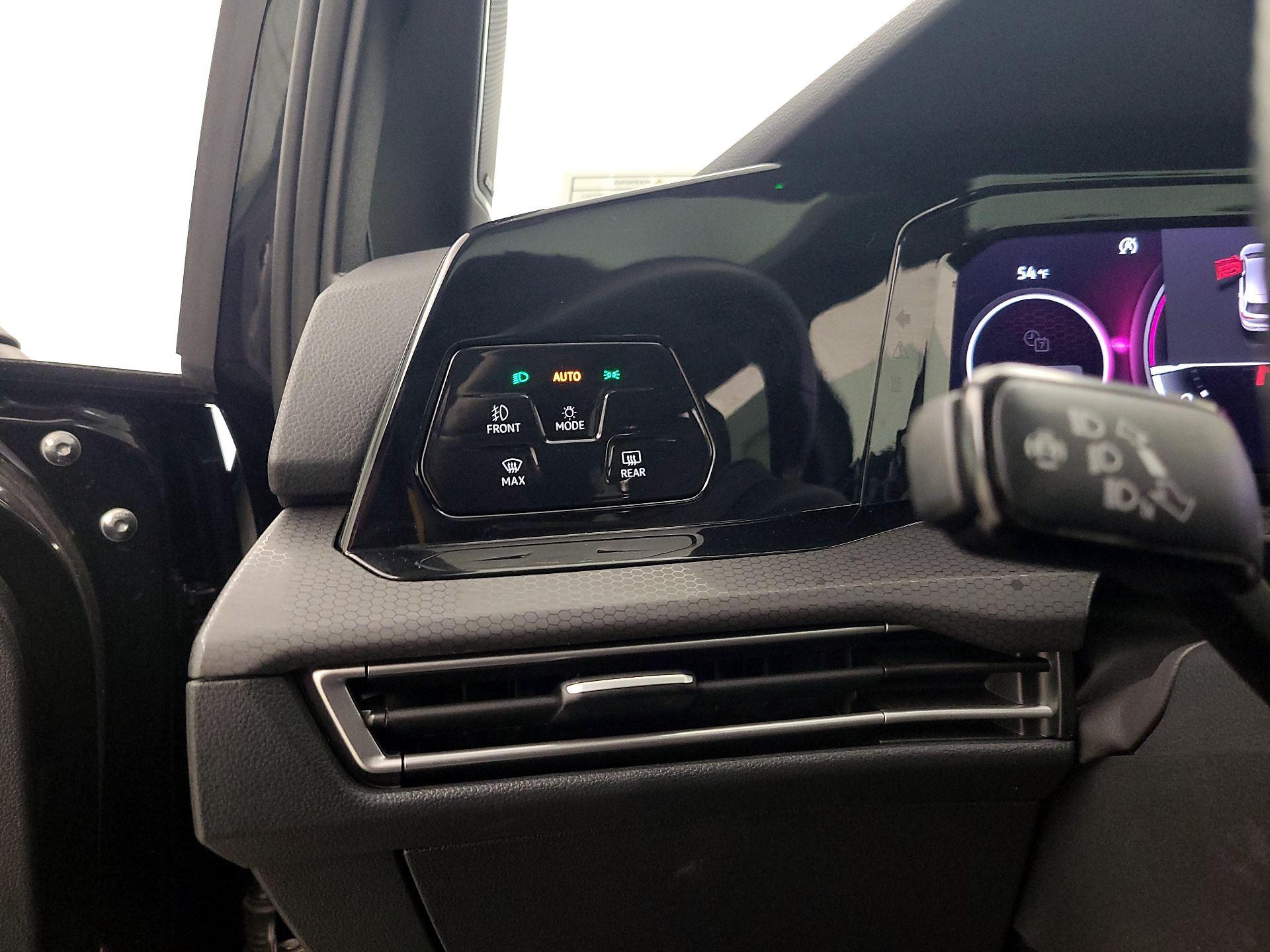 Thumbnail: 2023 Volkswagen Golf - 13