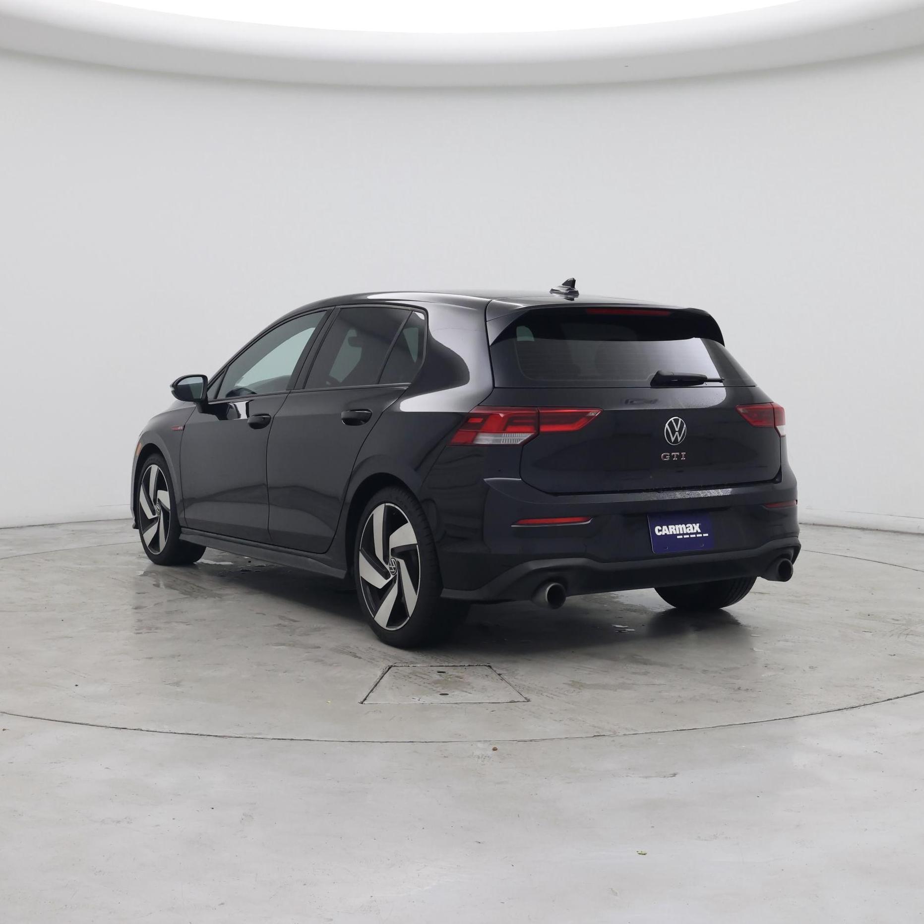 Thumbnail: 2023 Volkswagen Golf - 2