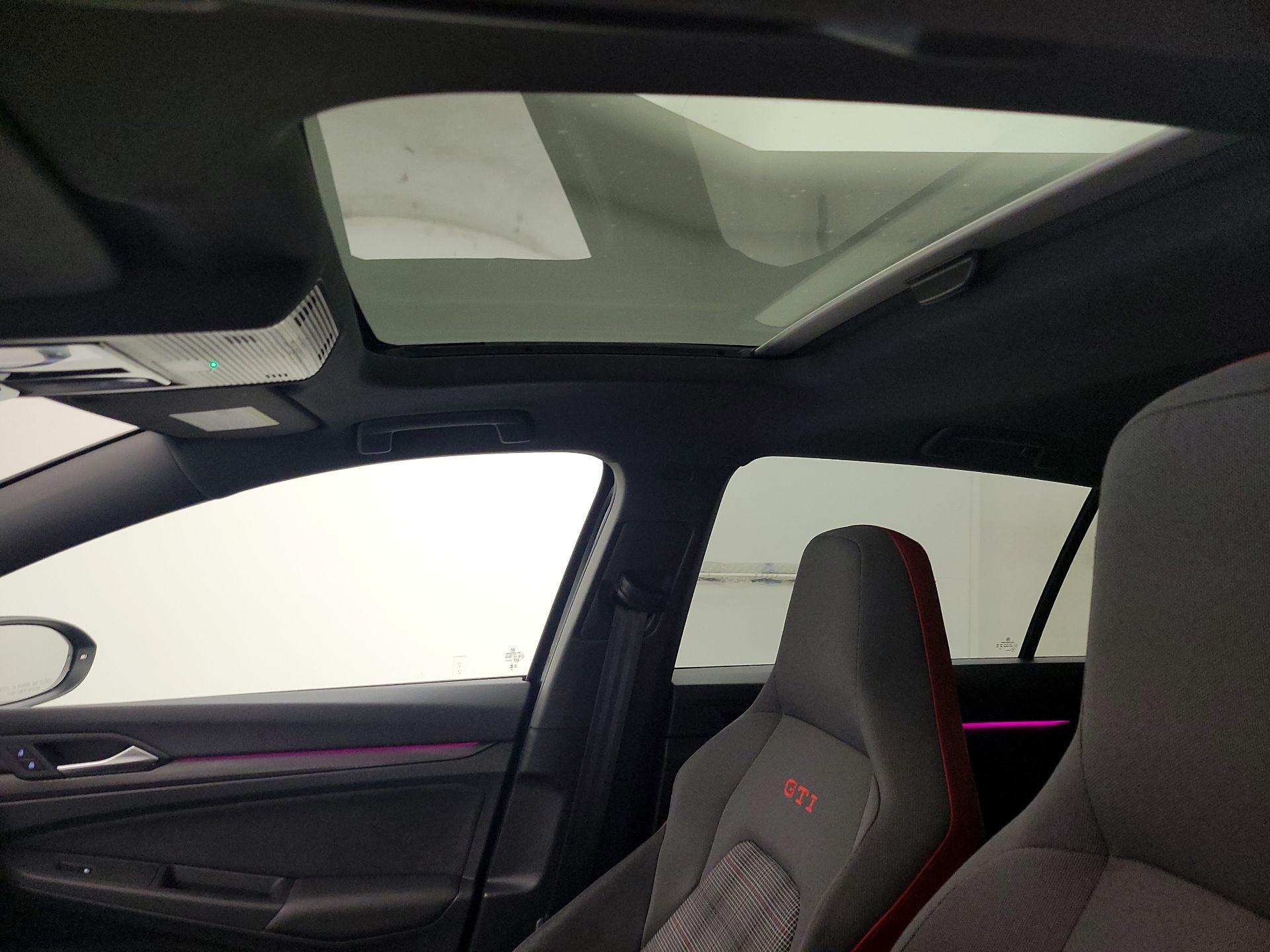 Thumbnail: 2023 Volkswagen Golf - 19