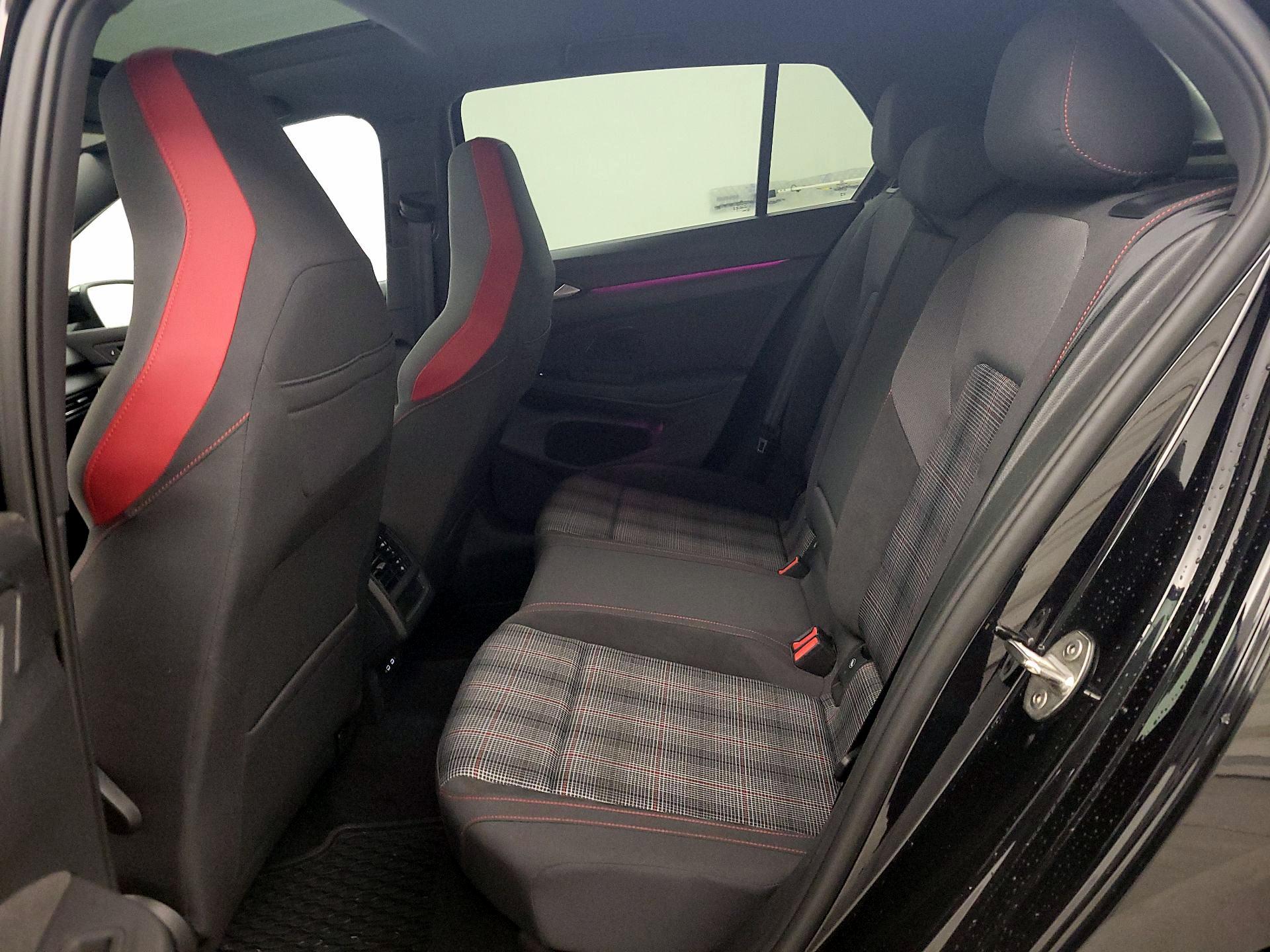 Thumbnail: 2023 Volkswagen Golf - 20