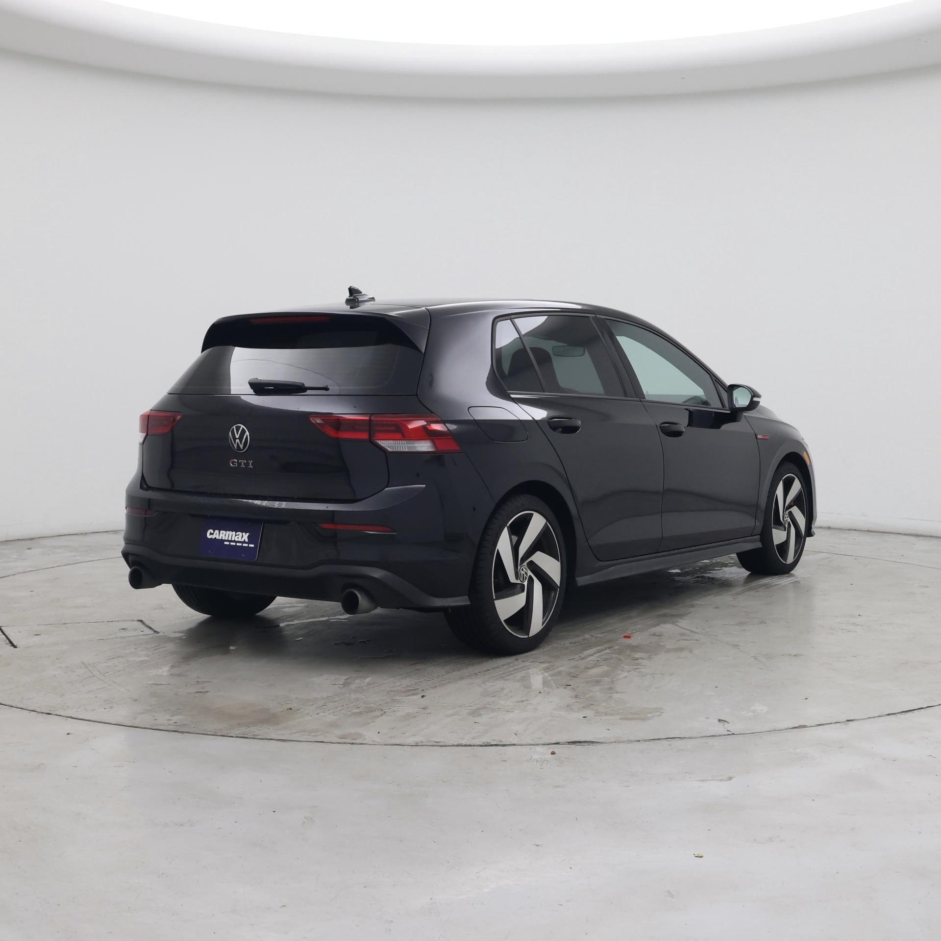 Thumbnail: 2023 Volkswagen Golf - 8