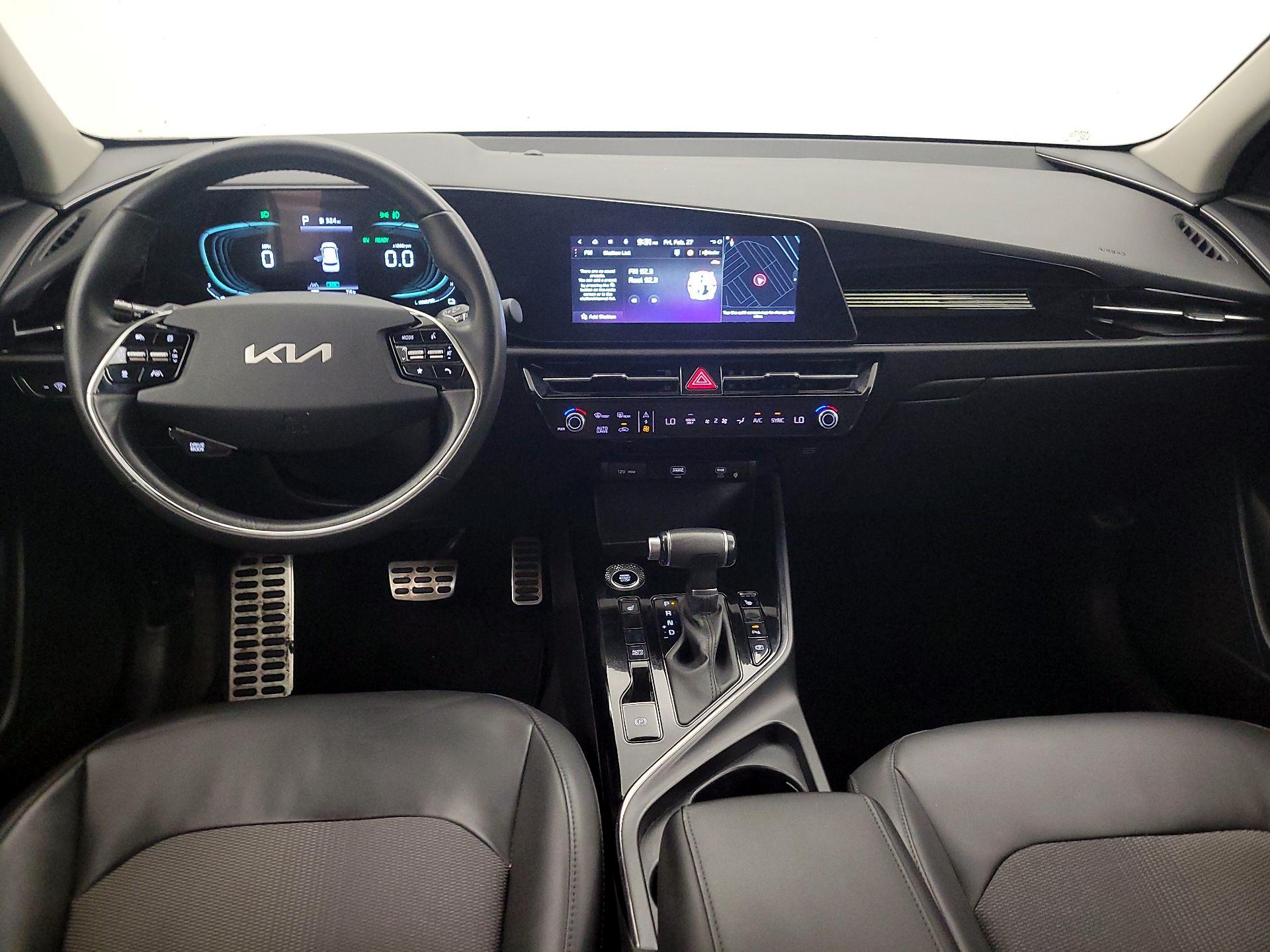 Thumbnail: 2023 Kia Niro - 9