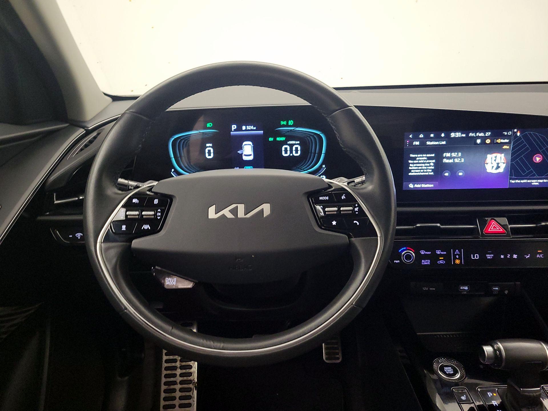 Thumbnail: 2023 Kia Niro - 10