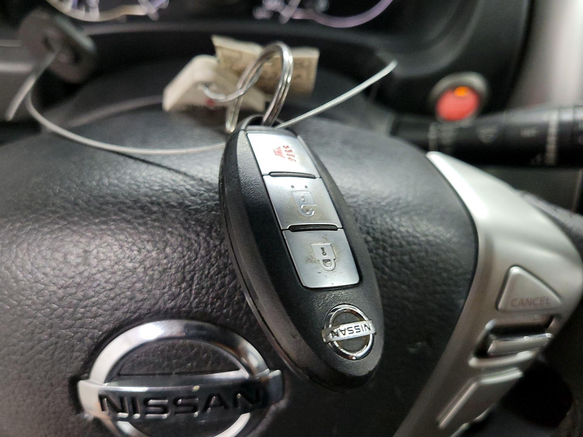 Thumbnail: 2016 Nissan Versa Note - 19