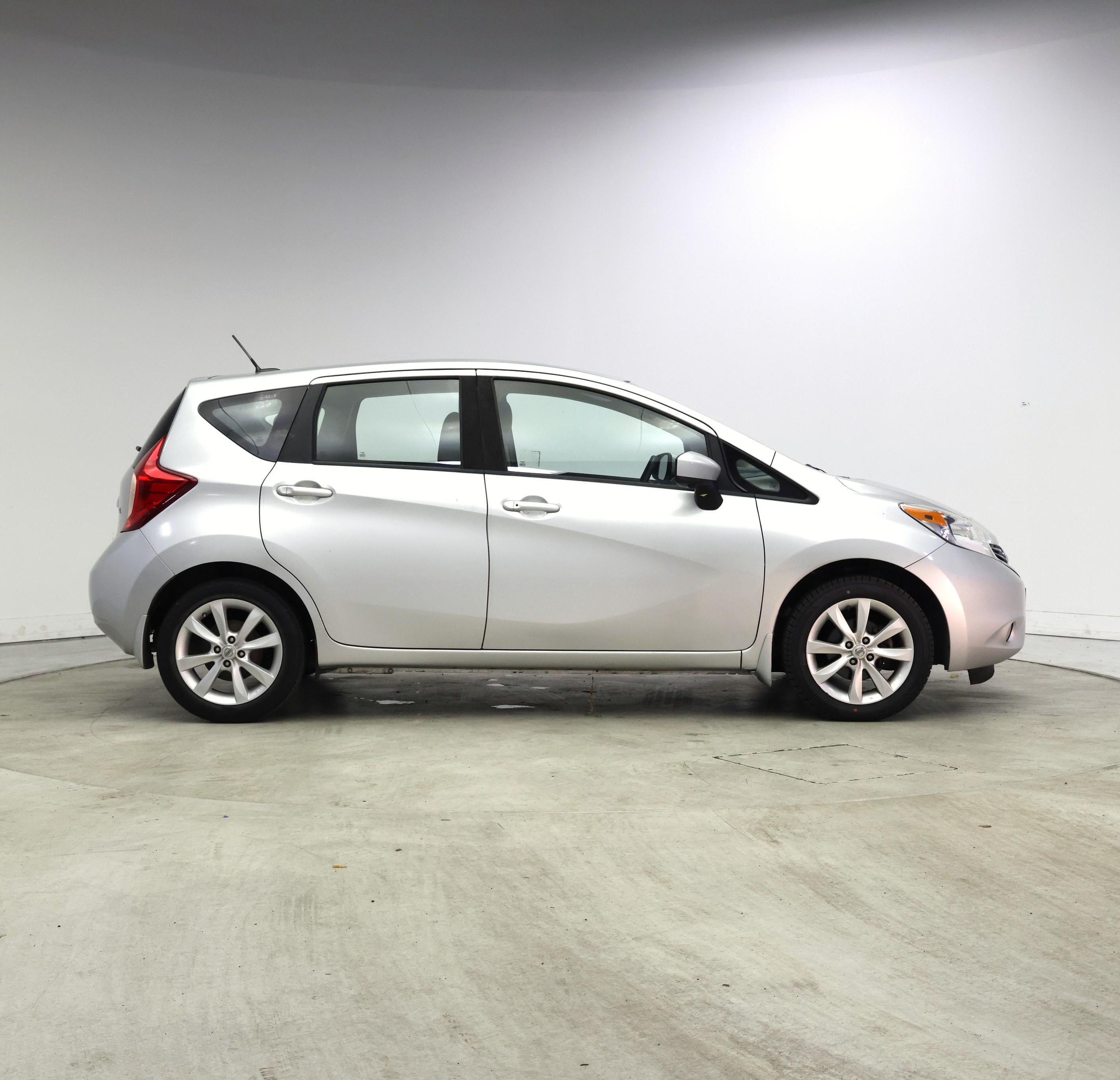 Thumbnail: 2016 Nissan Versa Note - 7