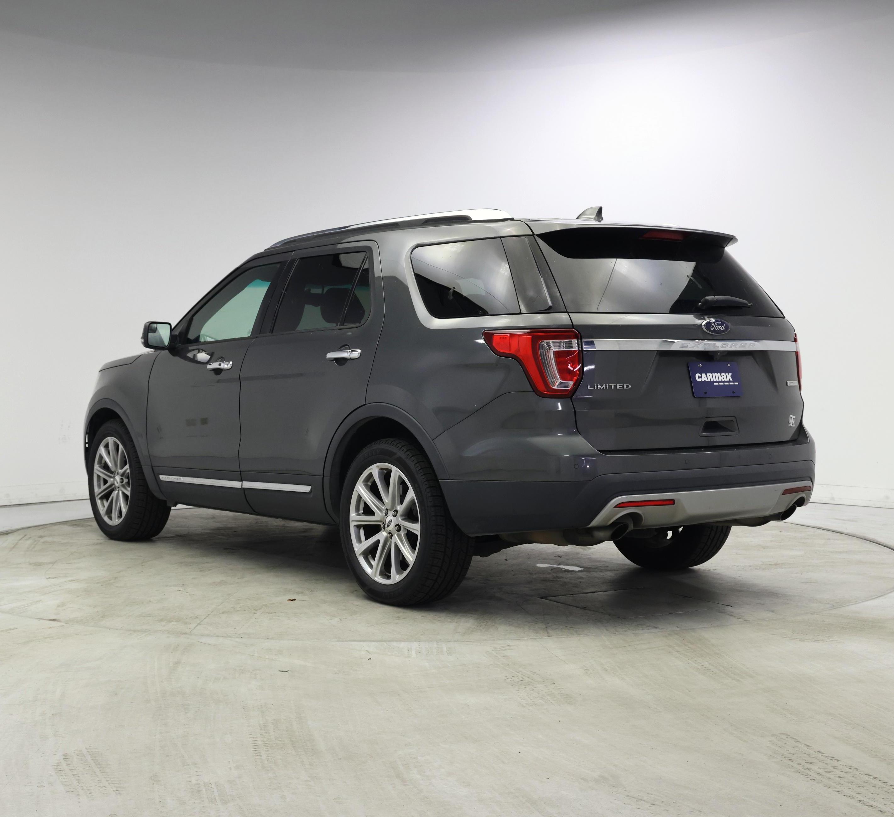 Thumbnail: 2017 Ford Explorer - 2