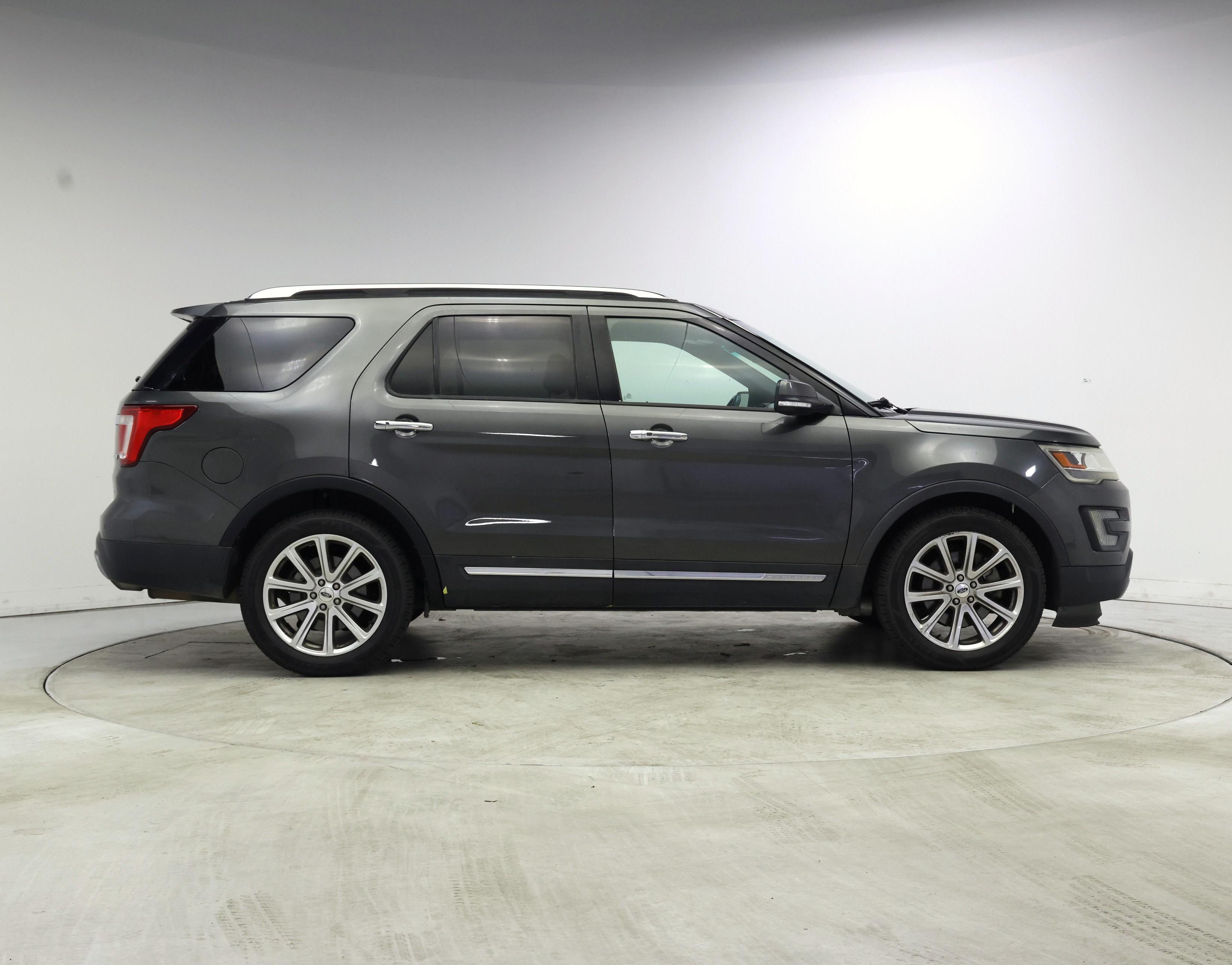 Thumbnail: 2017 Ford Explorer - 7