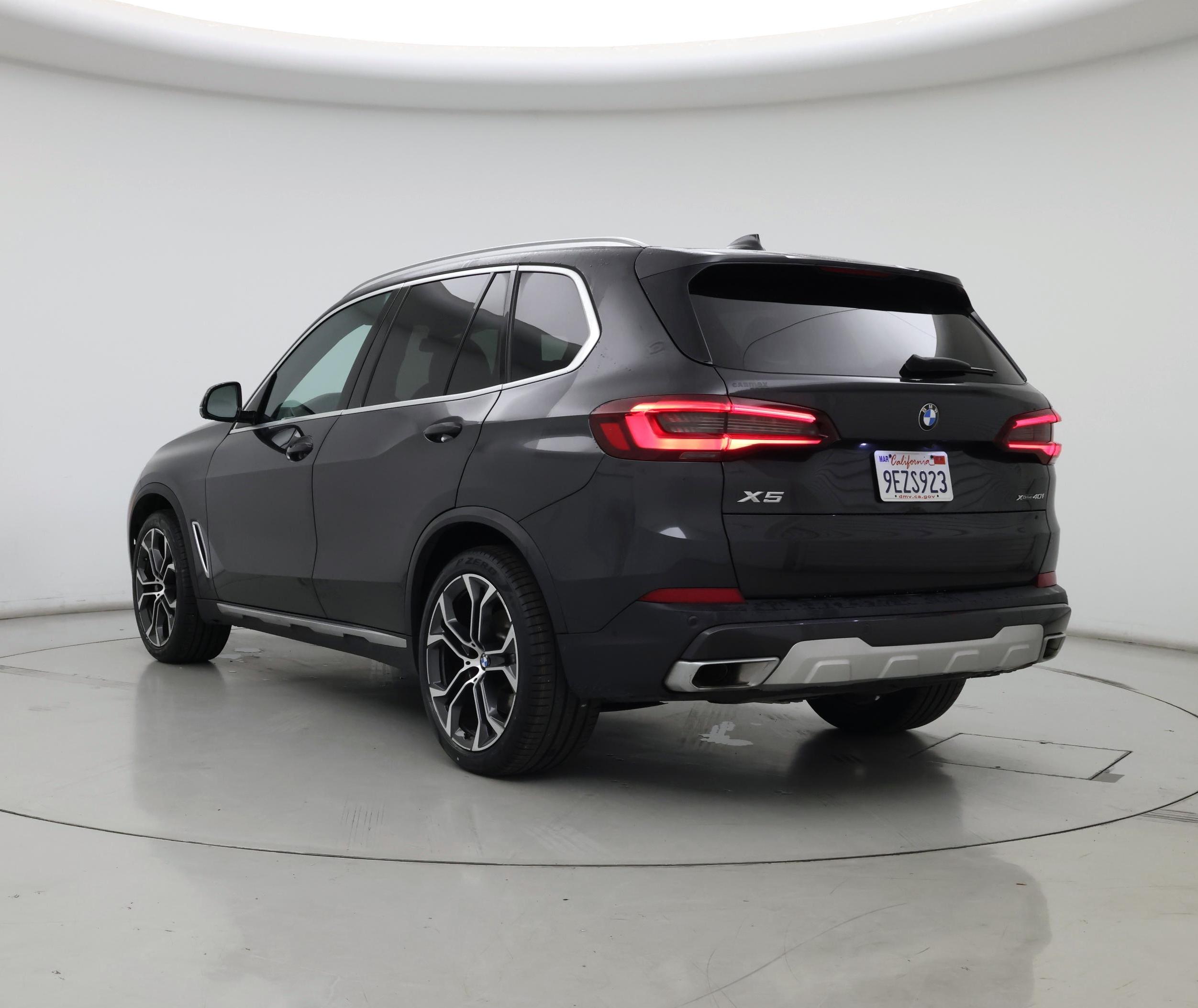 Thumbnail: 2023 BMW X5 - 2