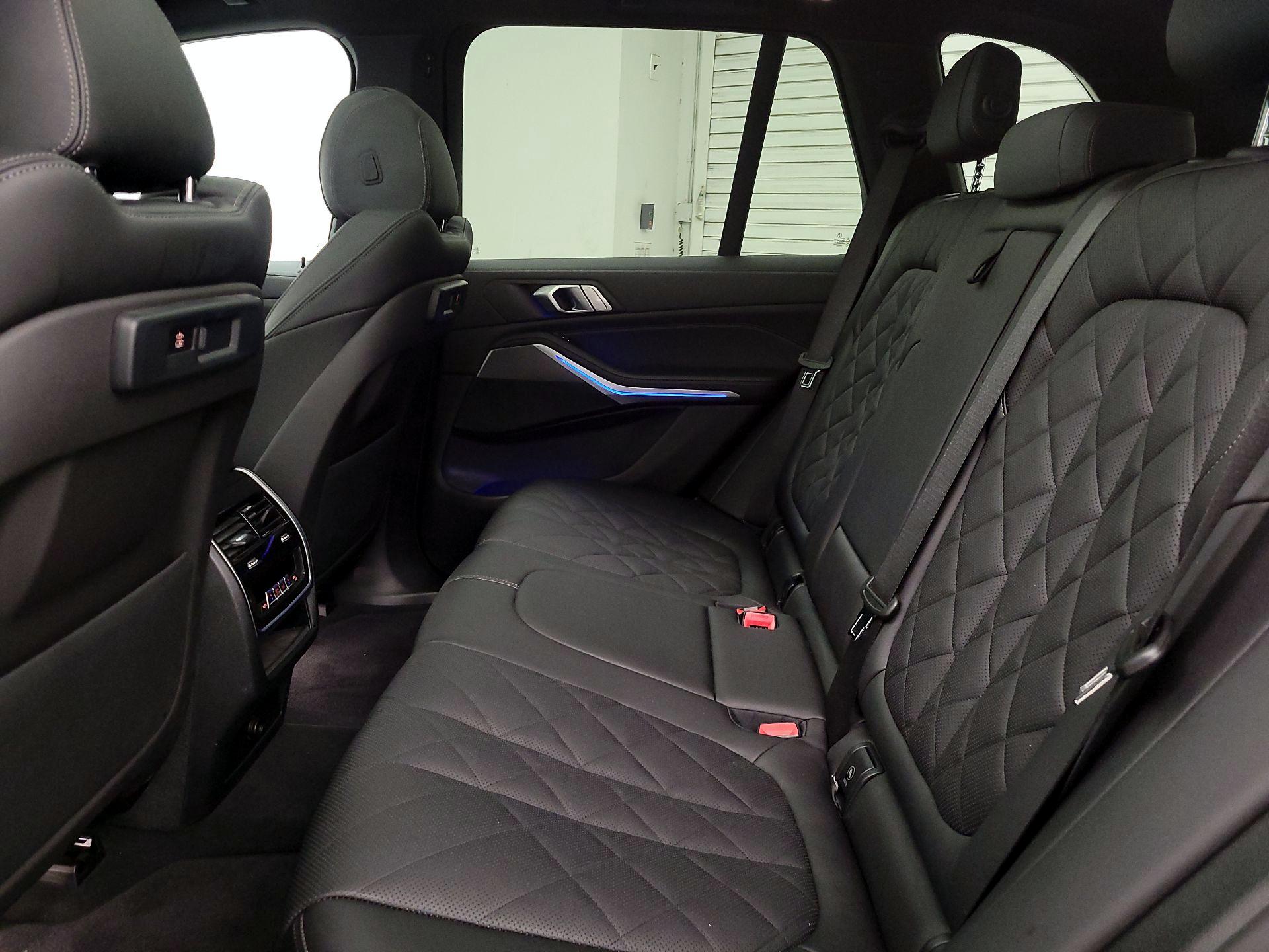 Thumbnail: 2023 BMW X5 - 20