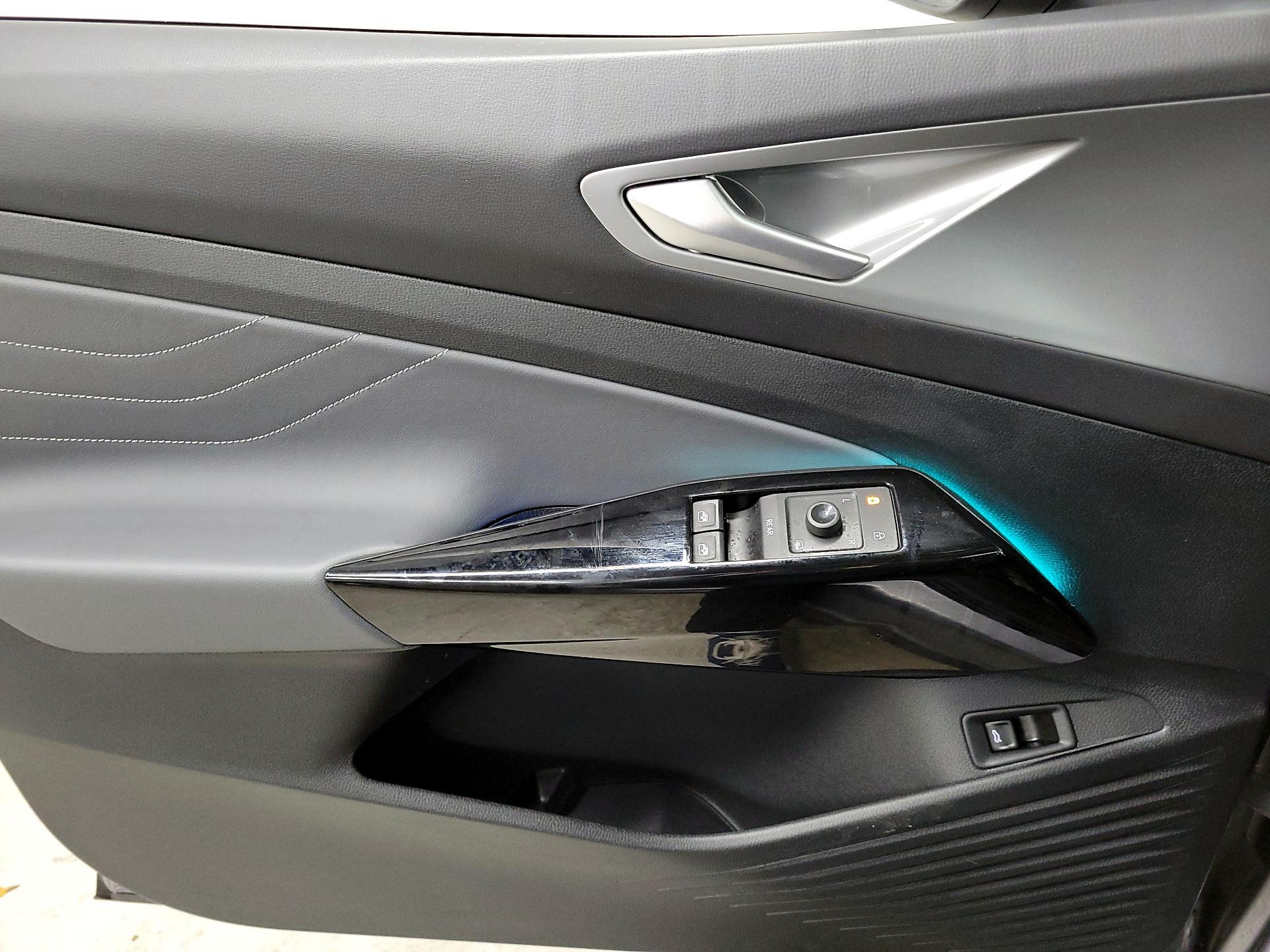 Thumbnail: 2023 Volkswagen ID.4 - 12