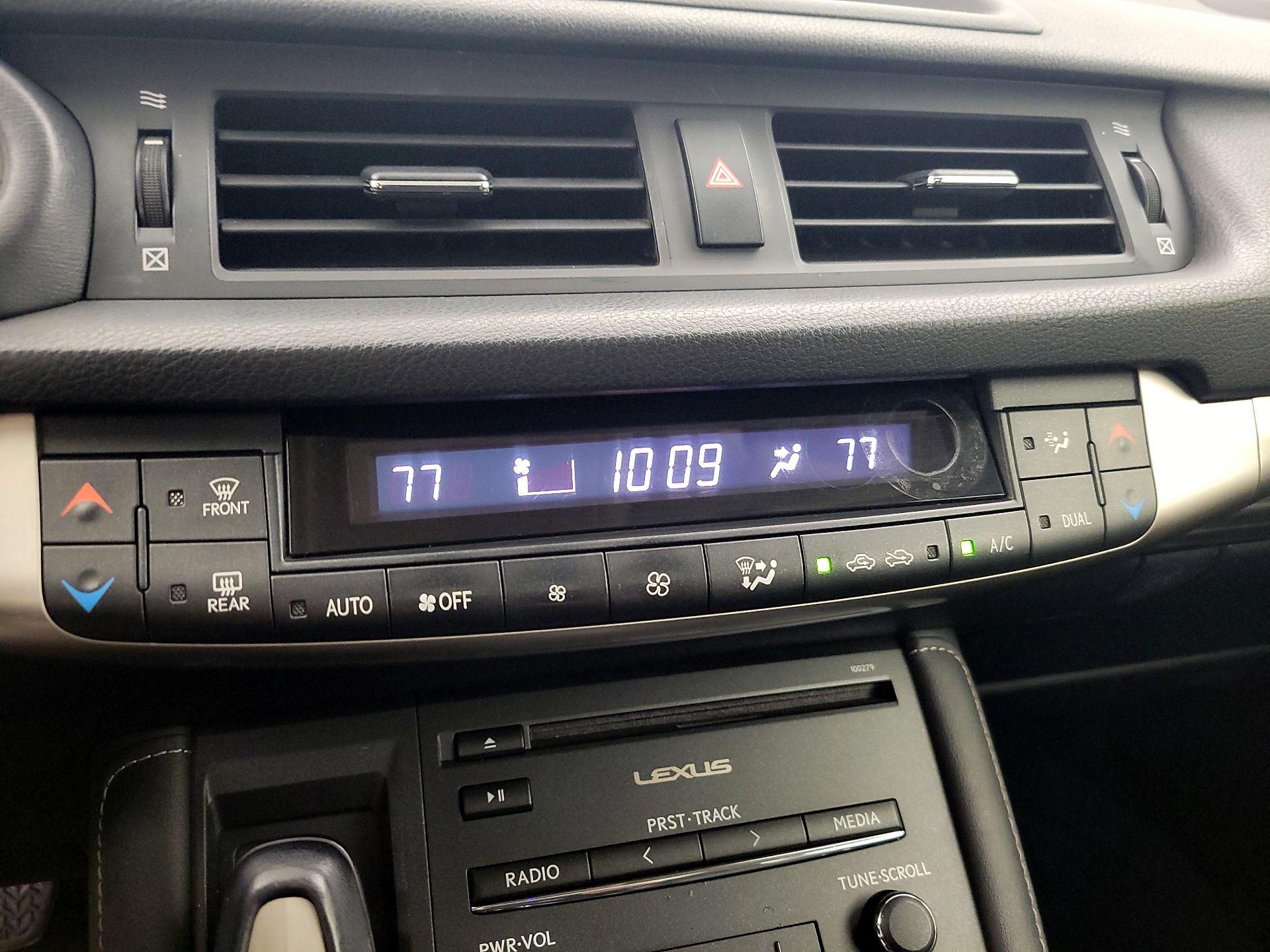 Thumbnail: 2014 Lexus CT - 17