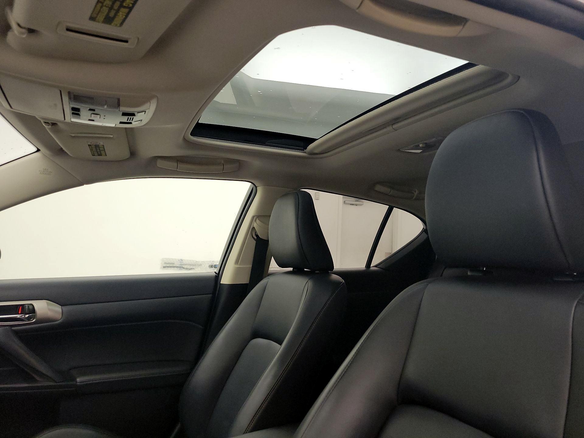 Thumbnail: 2014 Lexus CT - 19