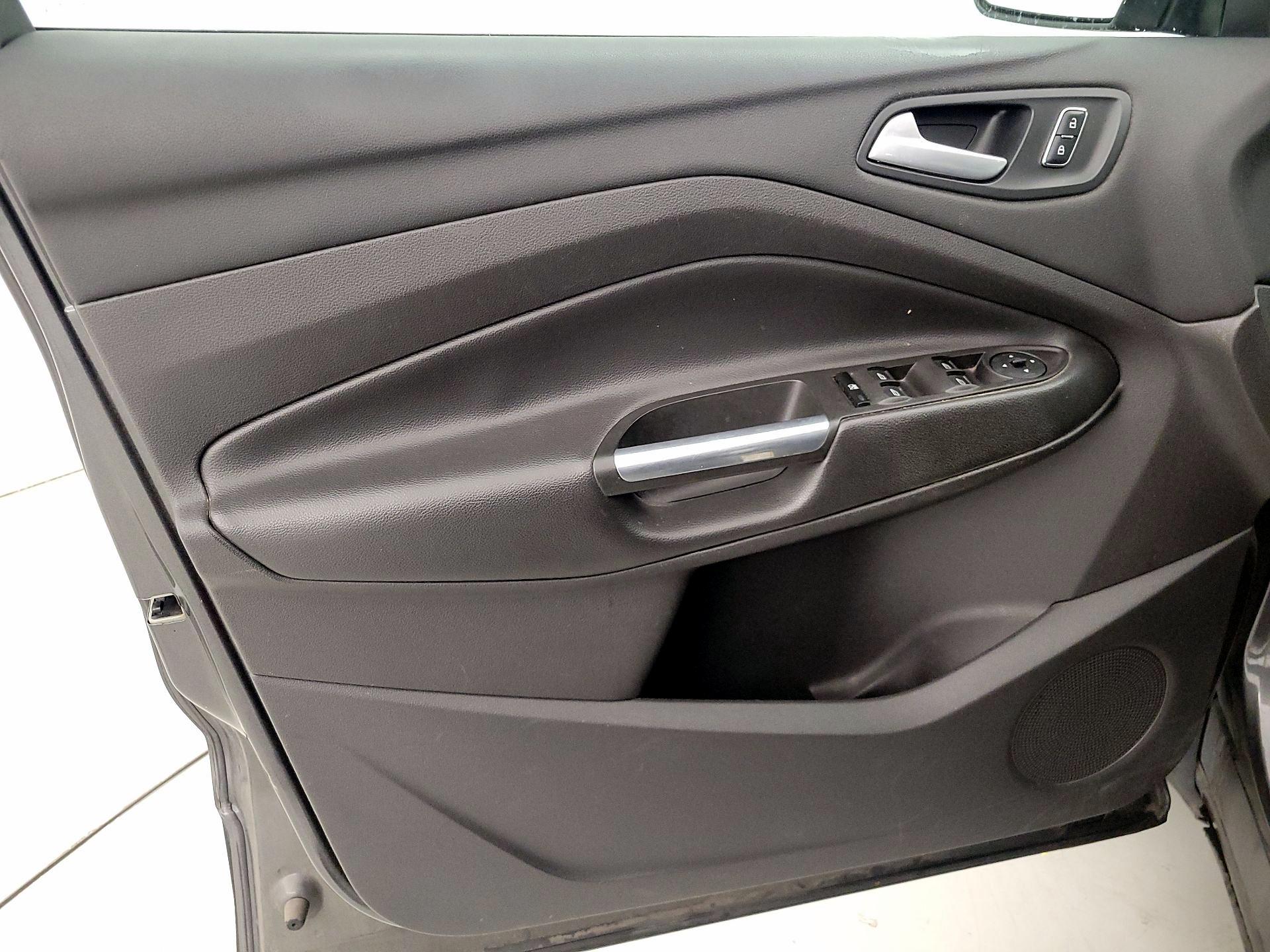 Thumbnail: 2015 Ford Escape - 12