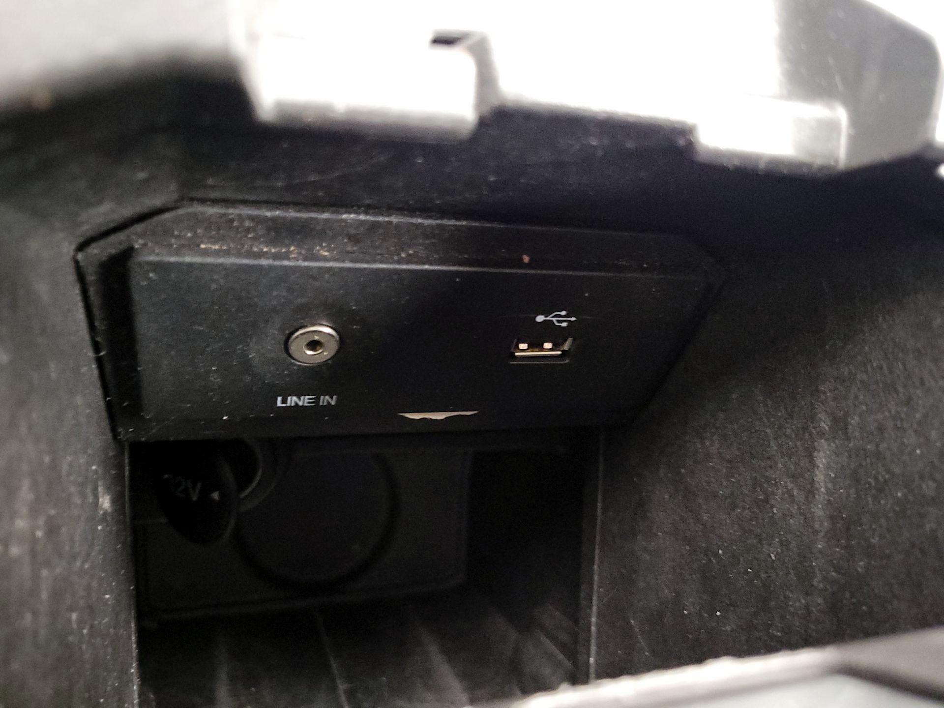 Thumbnail: 2015 Ford Escape - 18