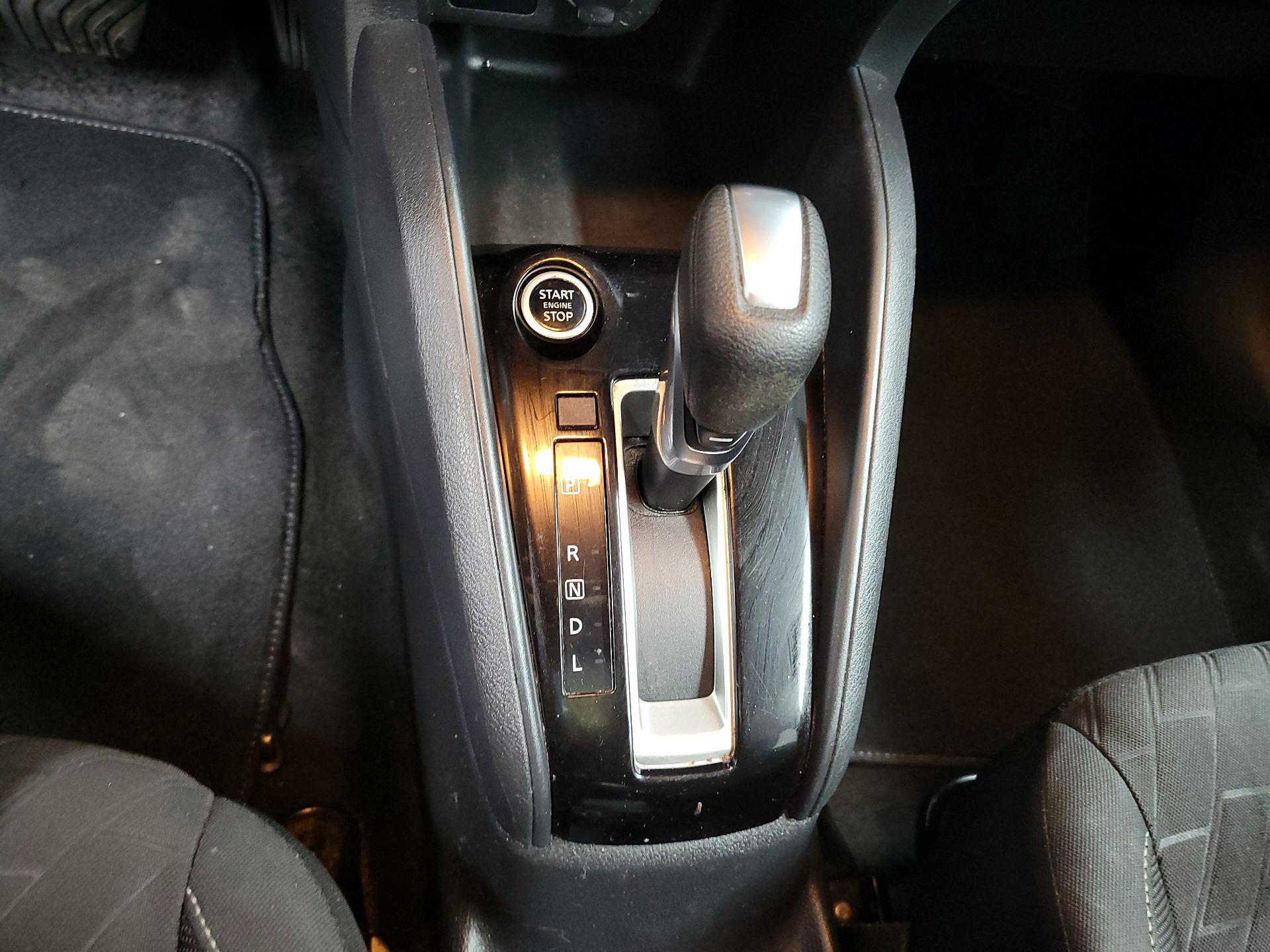 Thumbnail: 2021 Nissan Kicks - 17