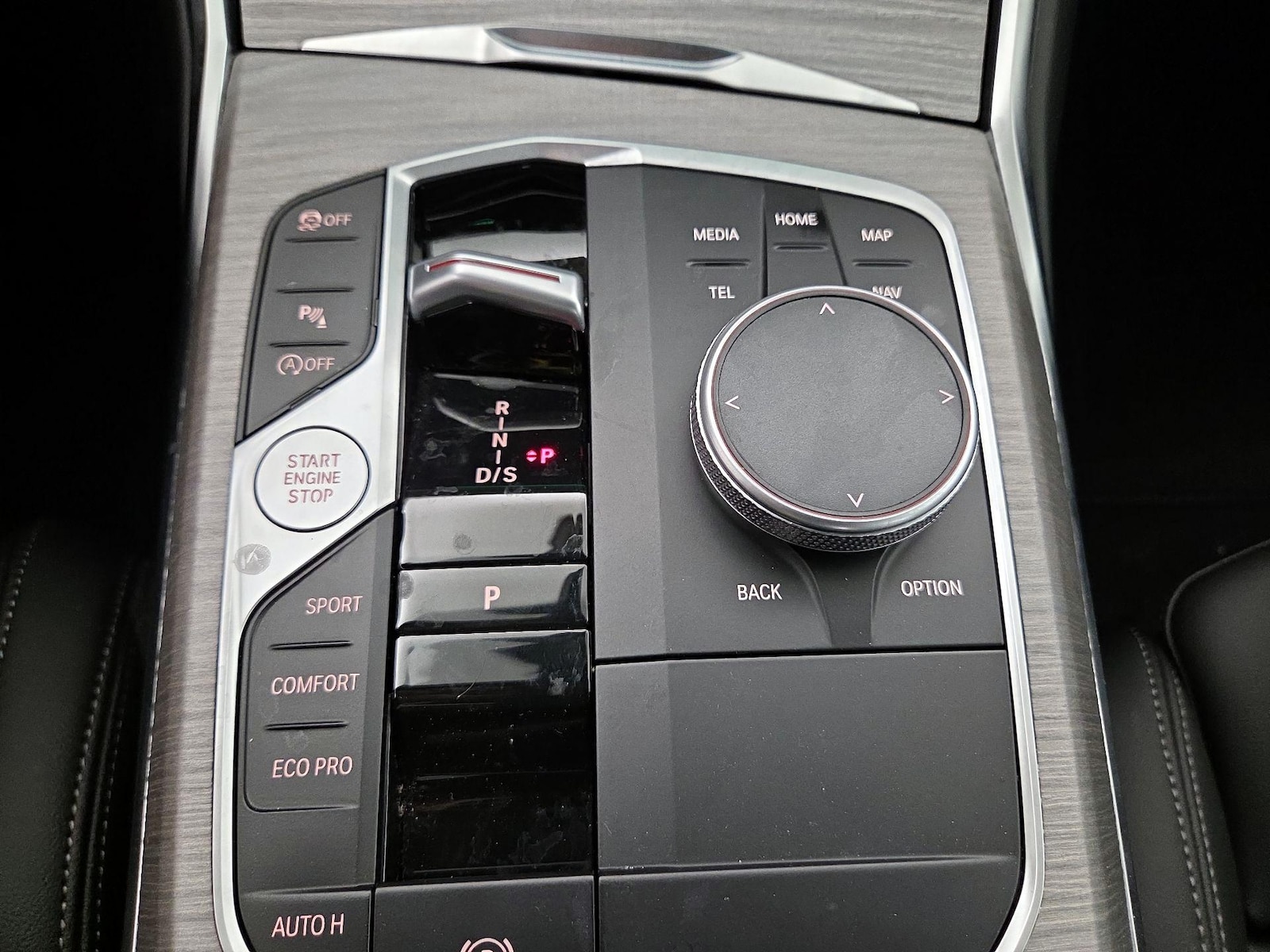 2026 BMW 3 Series 330i - Photo 19