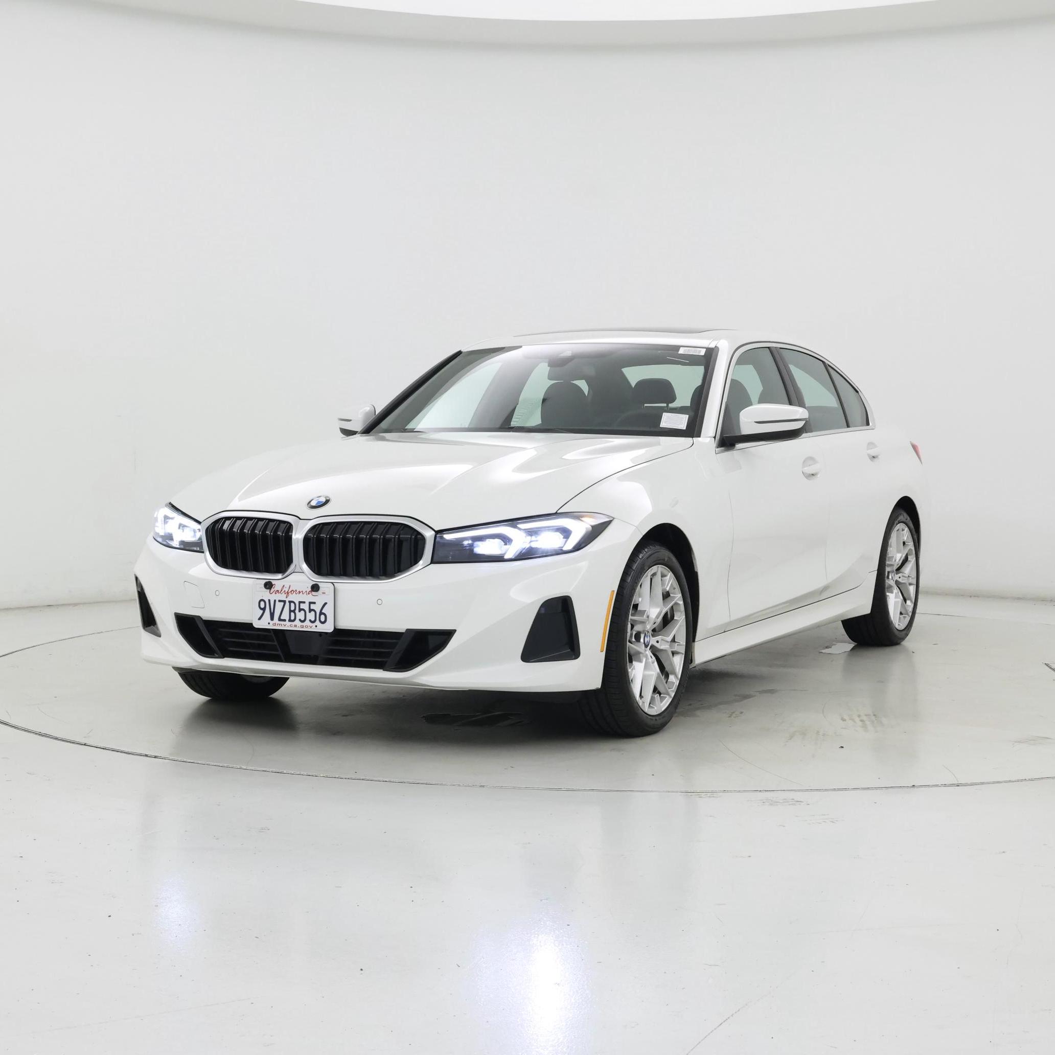 Thumbnail: 2026 BMW 3 Series - 4