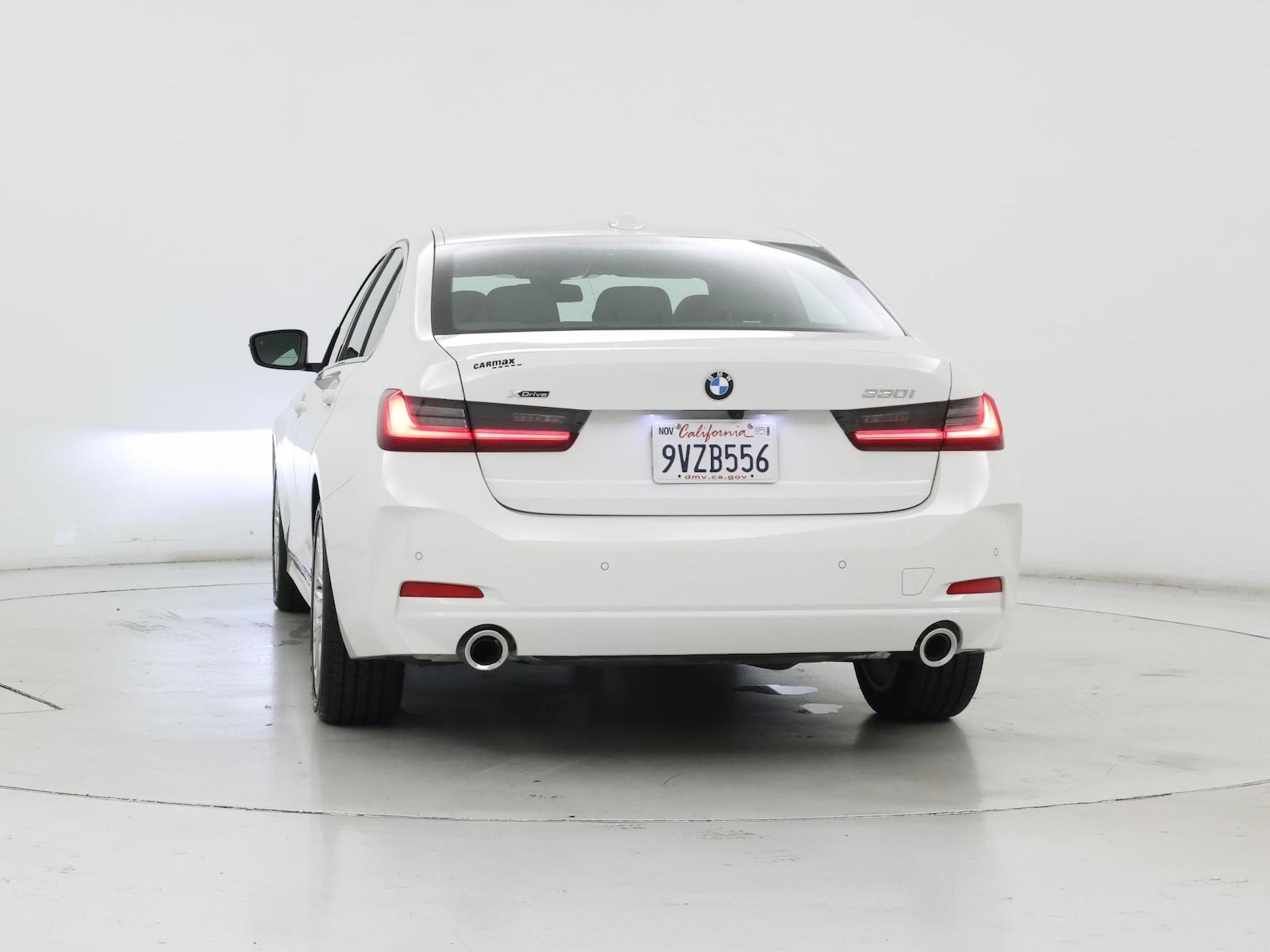 2026 BMW 3 Series 330i - Photo 7