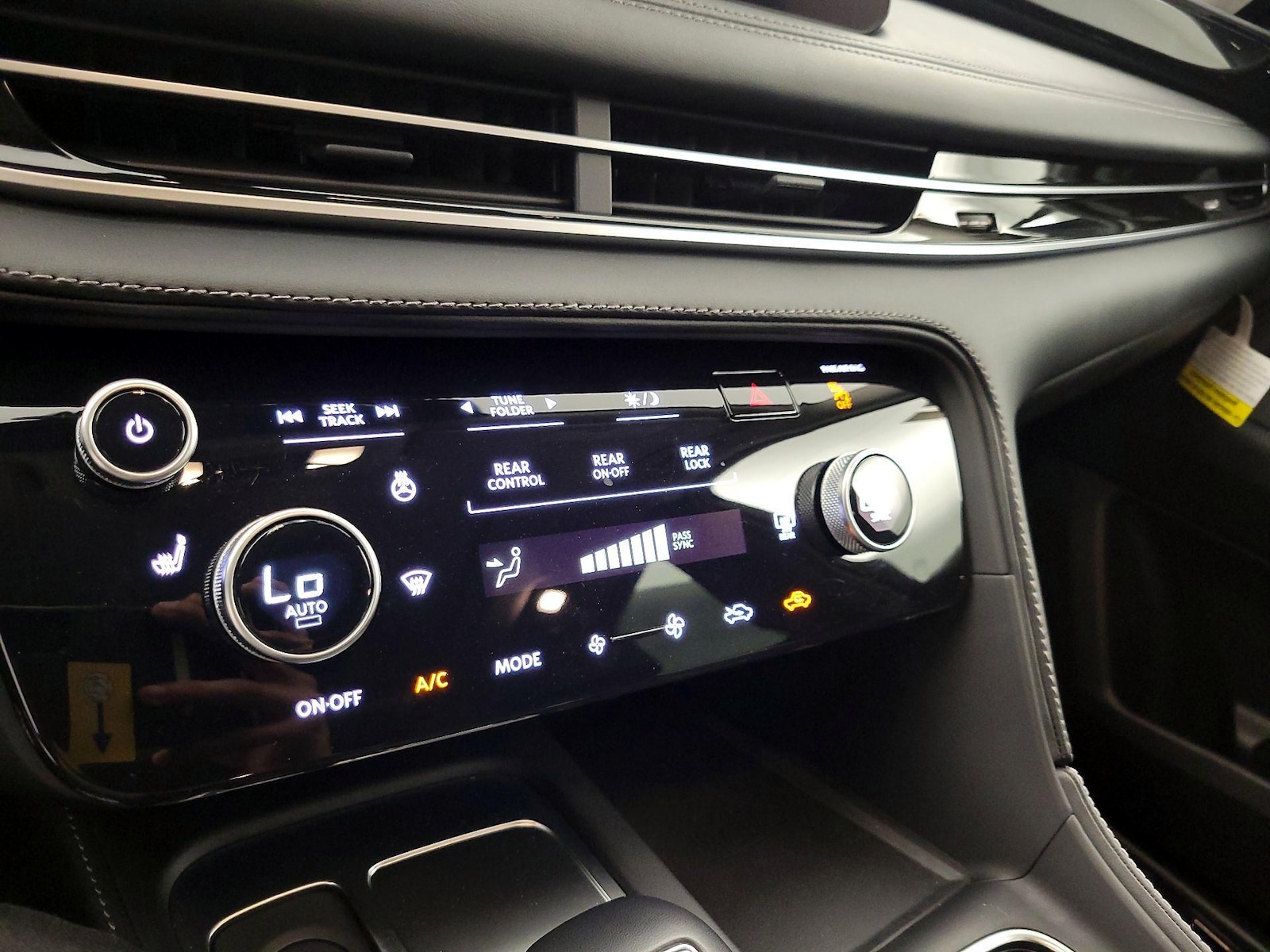 2025 INFINITI QX60 PURE - Photo 17