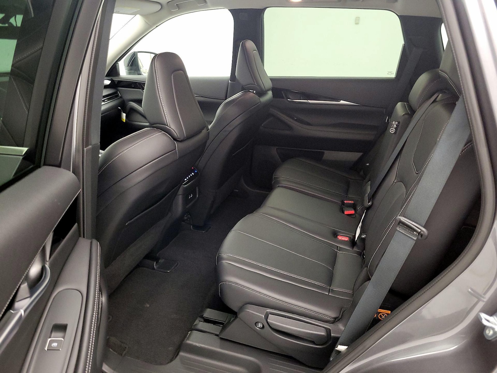 2025 INFINITI QX60 PURE - Photo 19