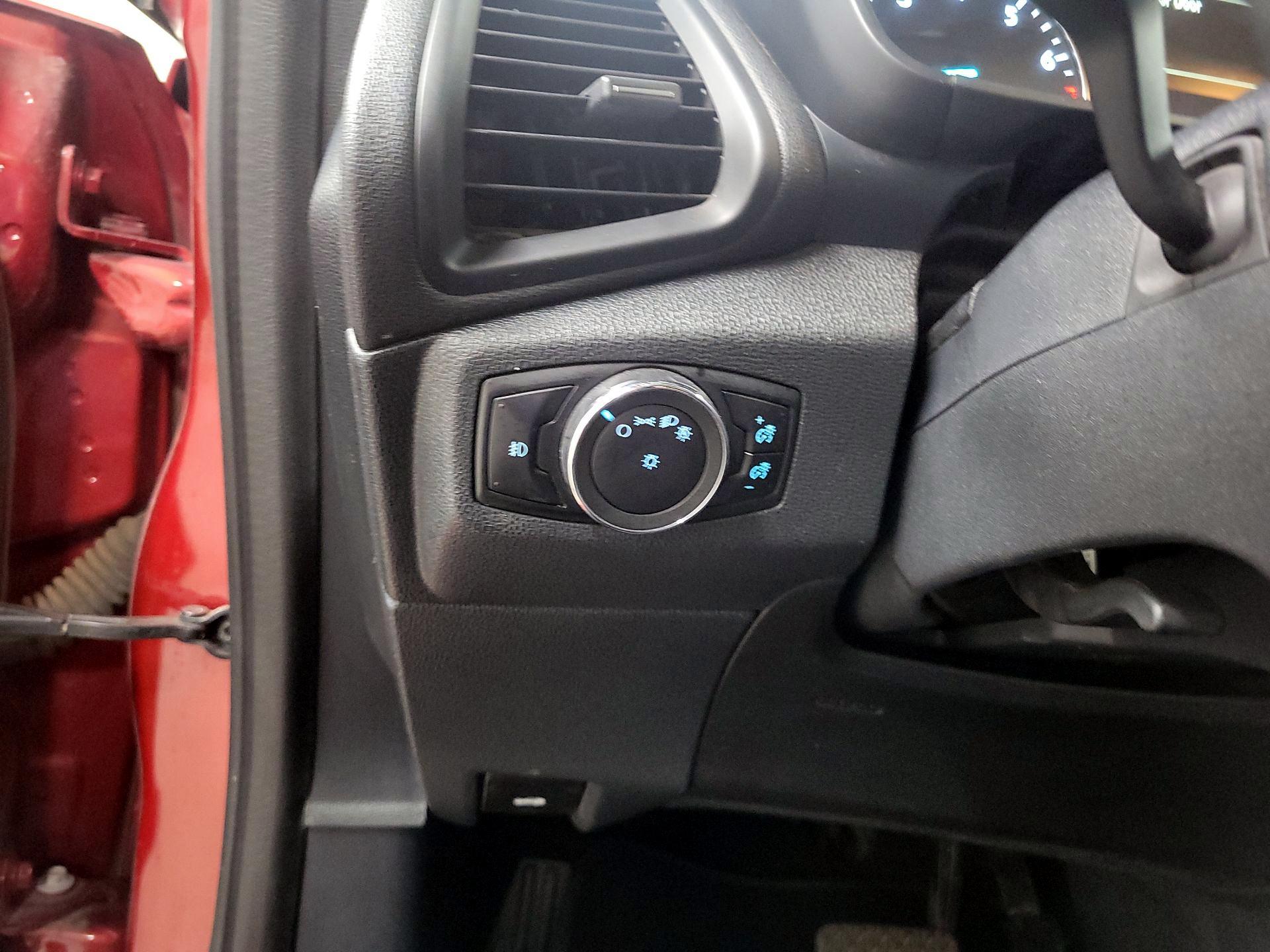 Thumbnail: 2018 Ford EcoSport - 13