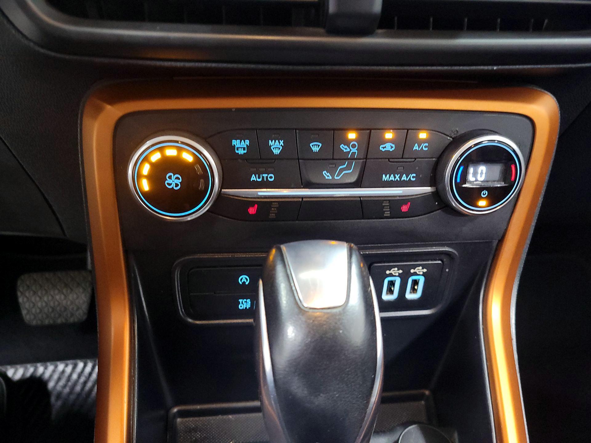 Thumbnail: 2018 Ford EcoSport - 15