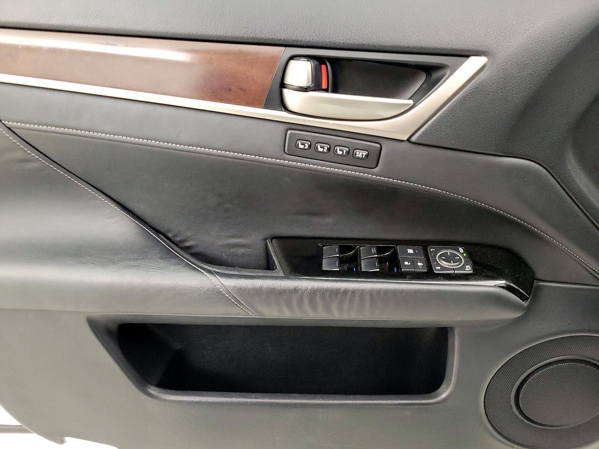 Thumbnail: 2014 Lexus GS - 12