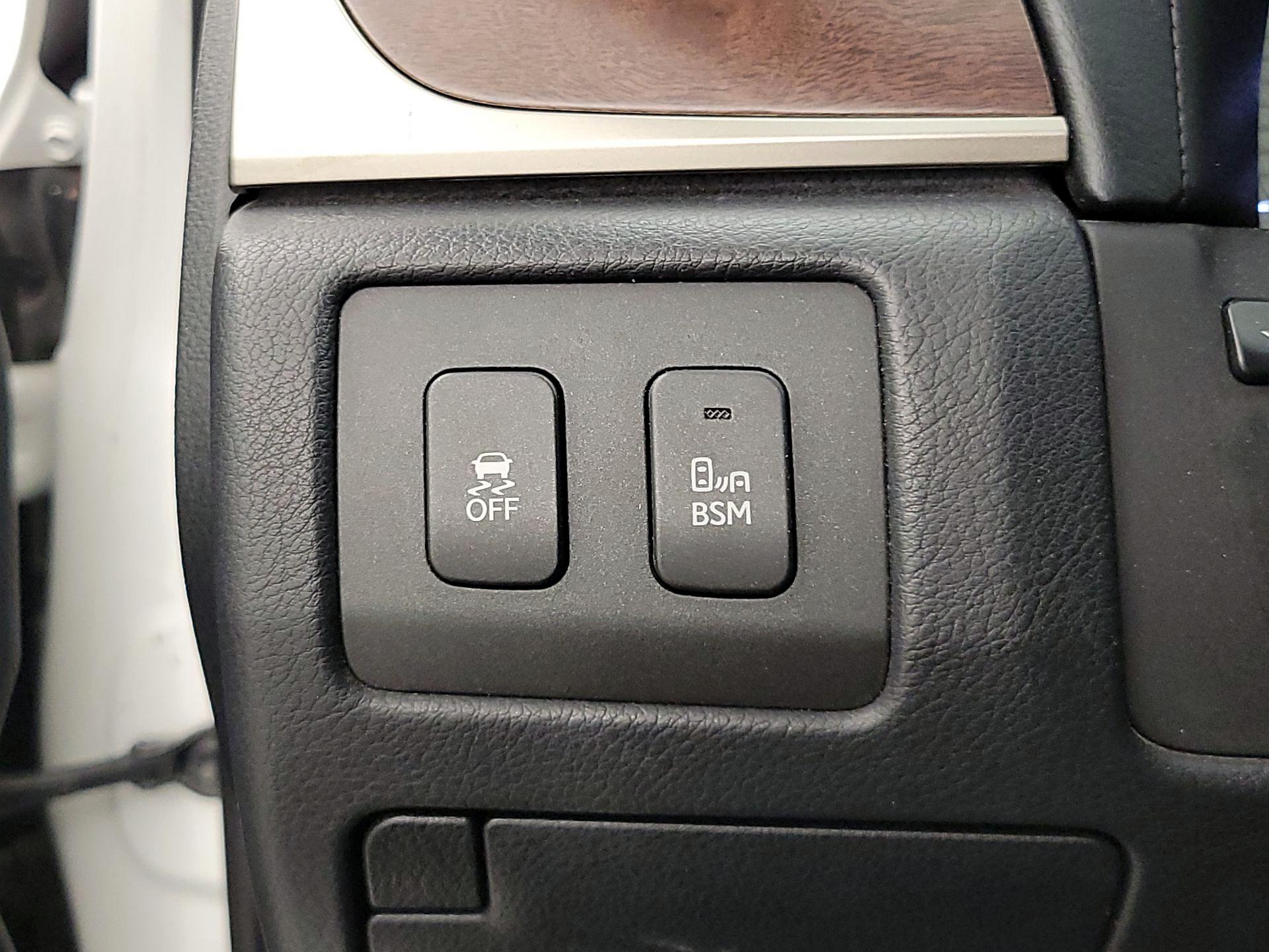 Thumbnail: 2014 Lexus GS - 13