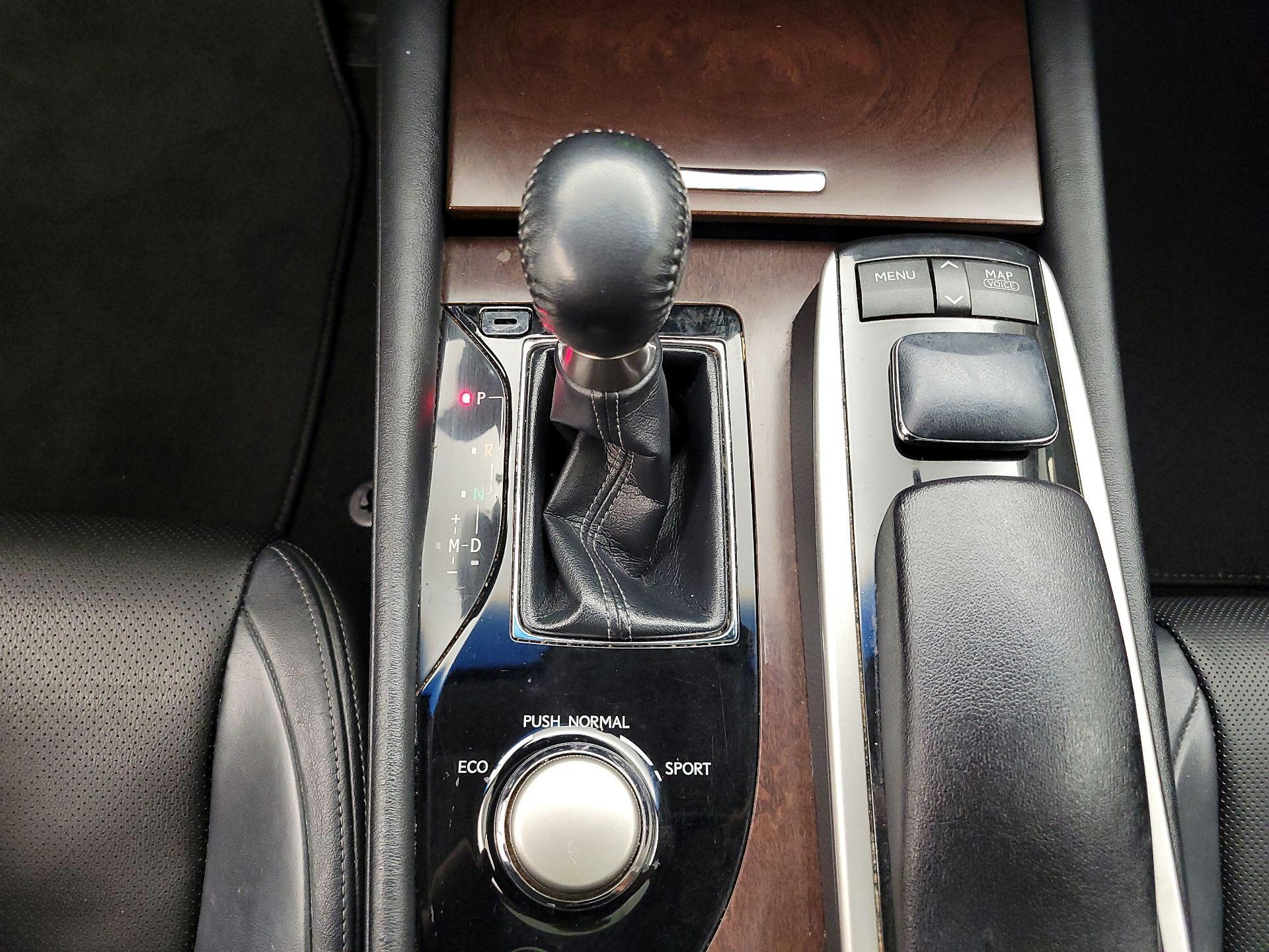 Thumbnail: 2014 Lexus GS - 18