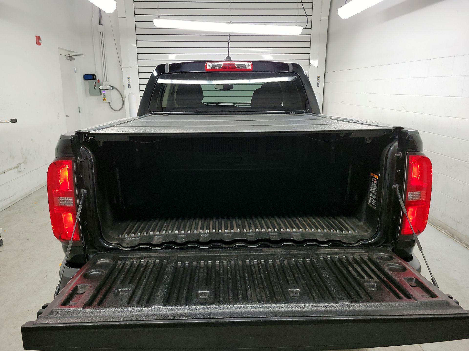 Thumbnail: 2019 Chevrolet Colorado - 18