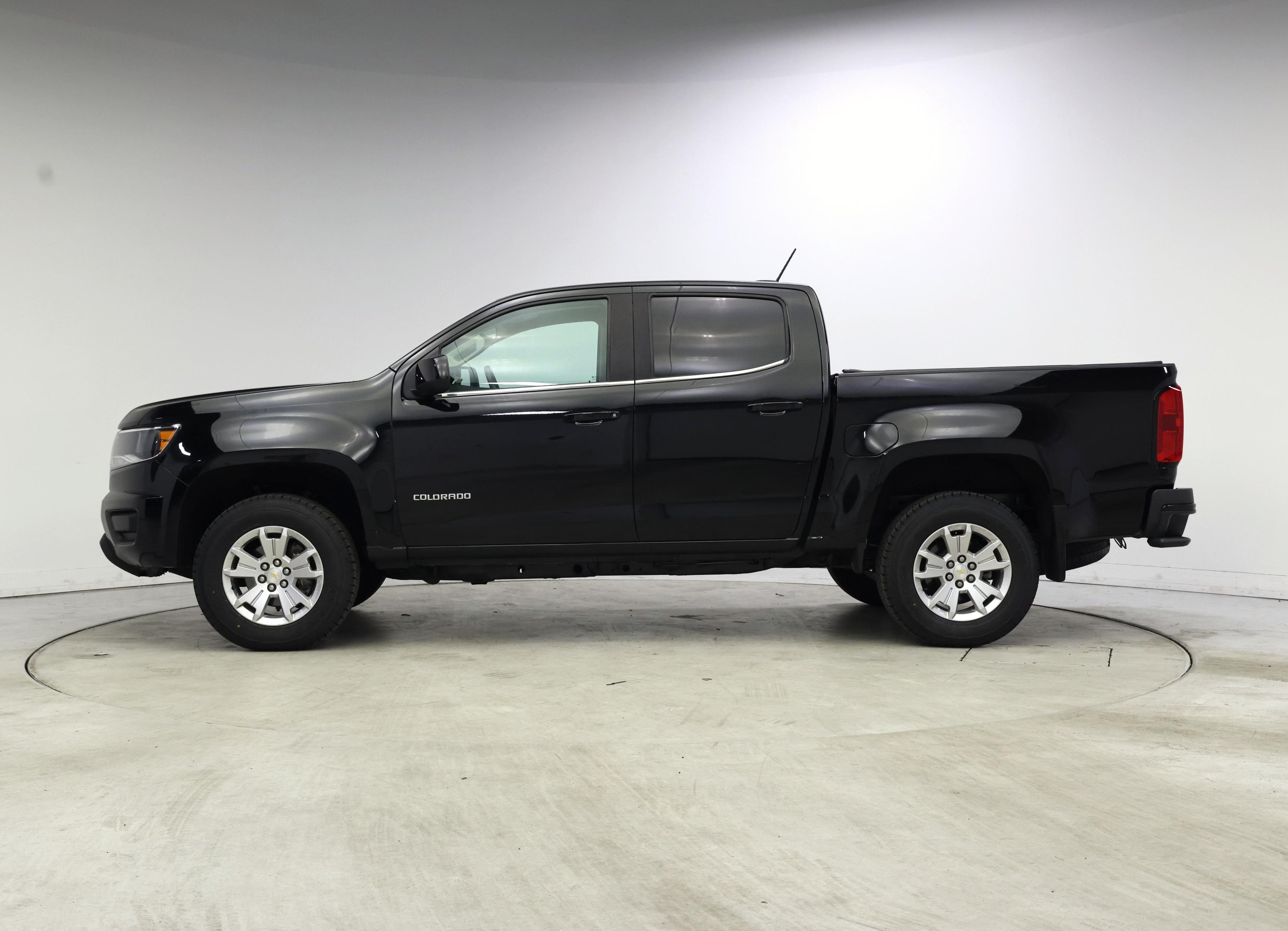 Thumbnail: 2019 Chevrolet Colorado - 3