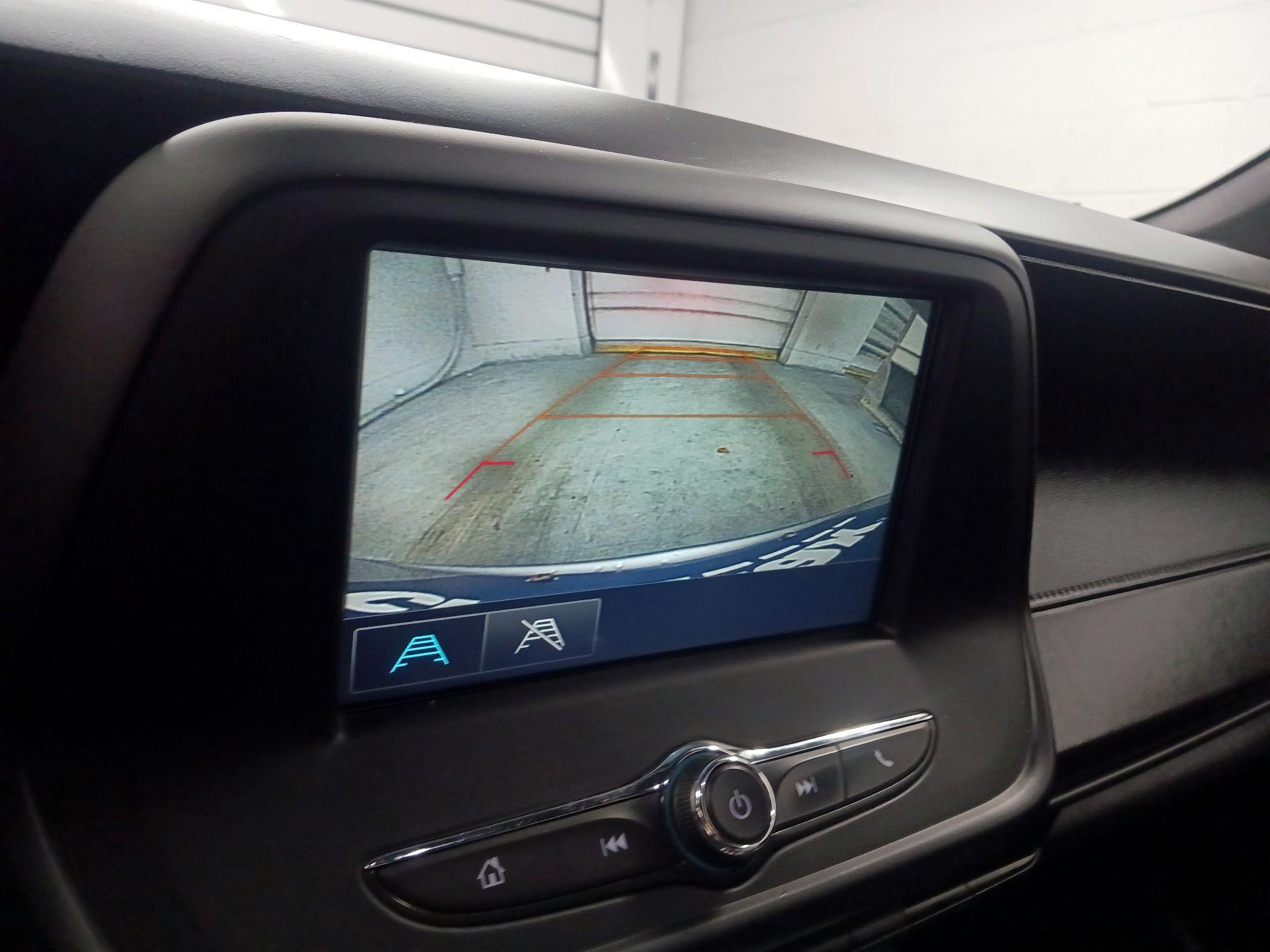 Thumbnail: 2018 Chevrolet Camaro - 13