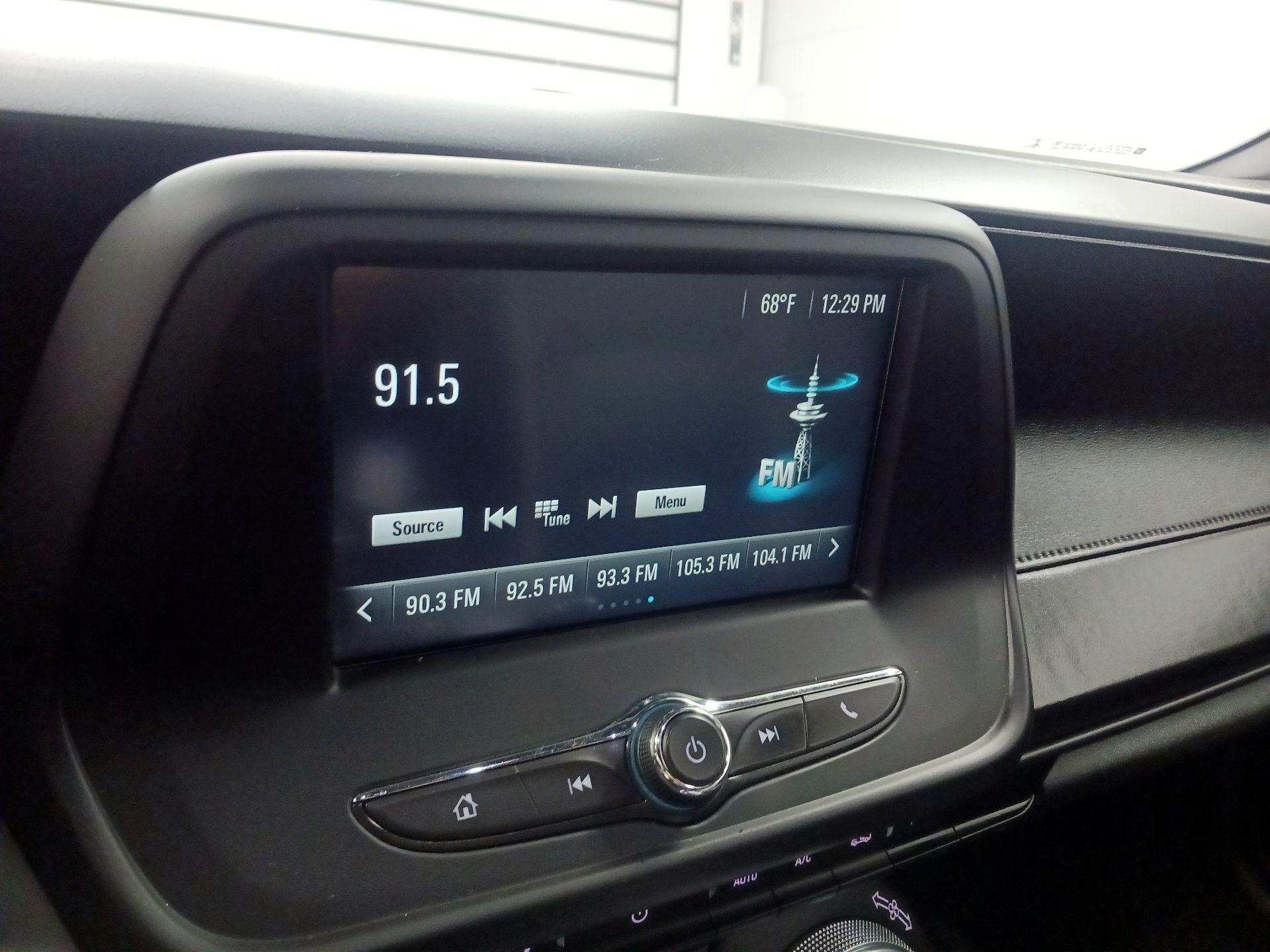 Thumbnail: 2018 Chevrolet Camaro - 14