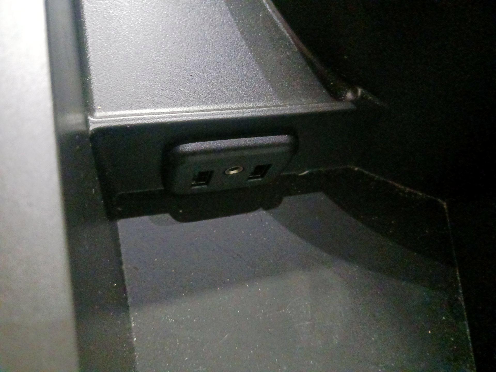 Thumbnail: 2018 Chevrolet Camaro - 17