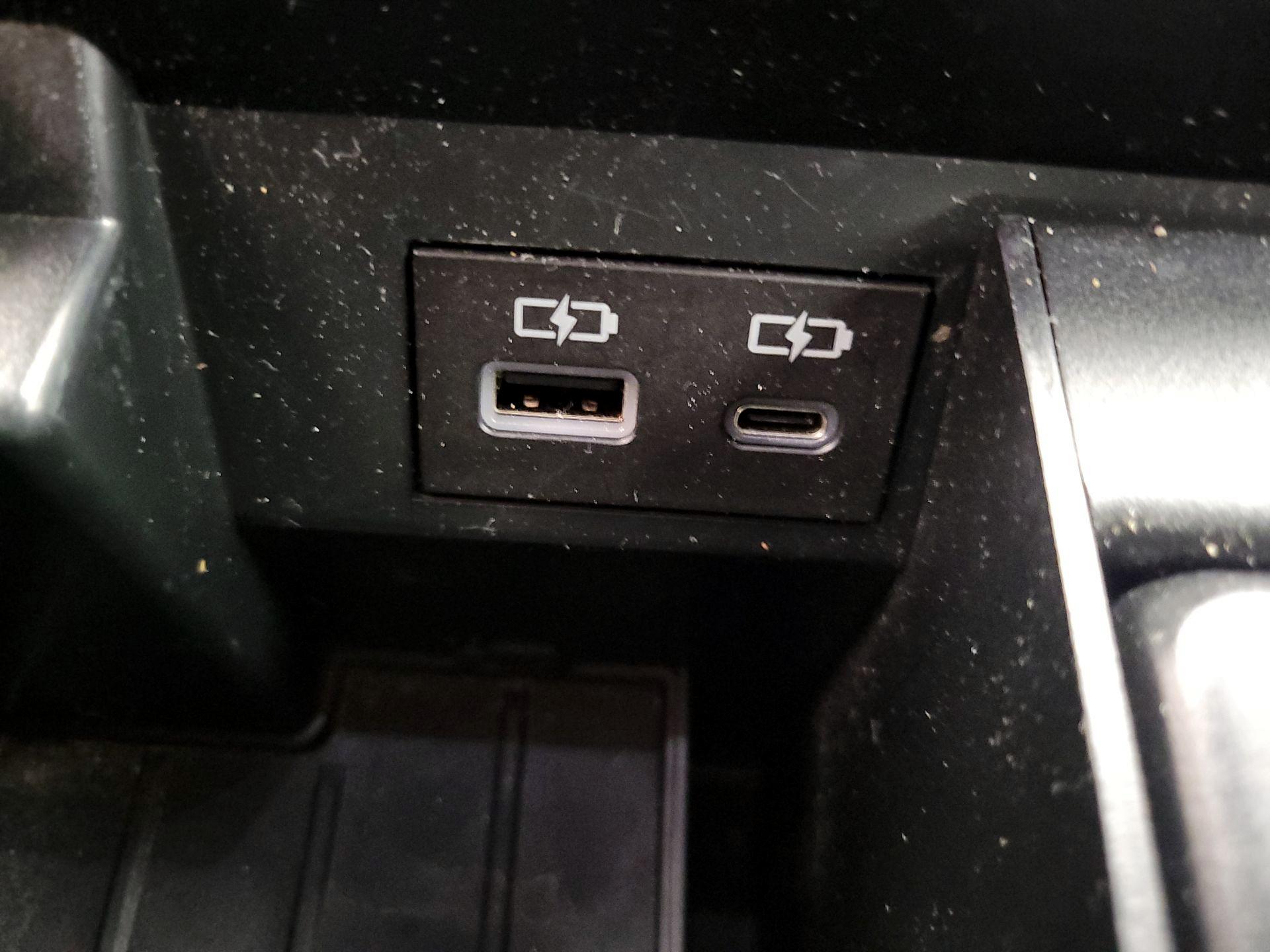 Thumbnail: 2023 Toyota Tundra - 18