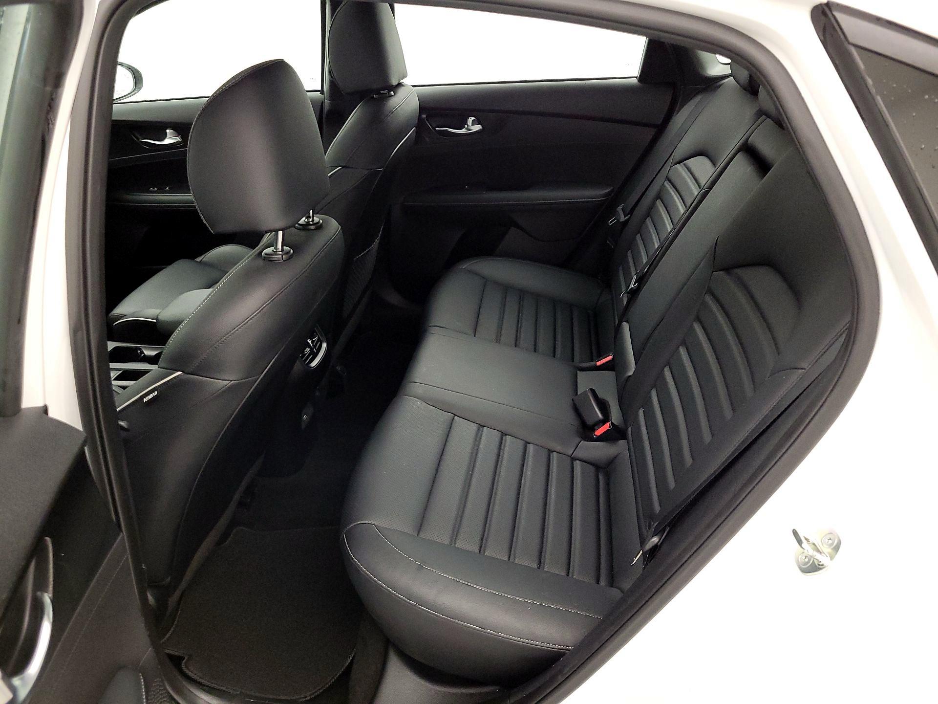 Thumbnail: 2023 Kia Forte - 18