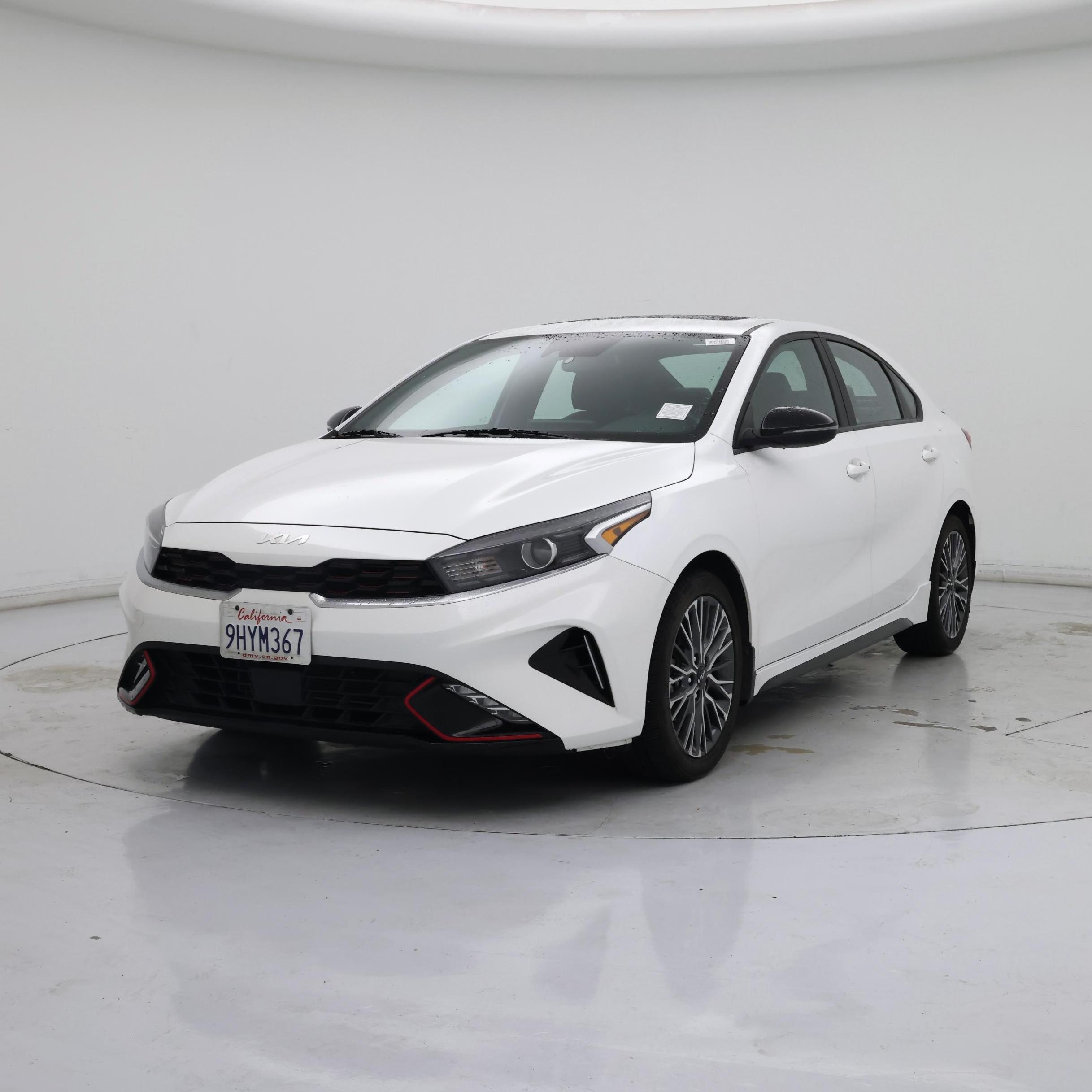 Thumbnail: 2023 Kia Forte - 4