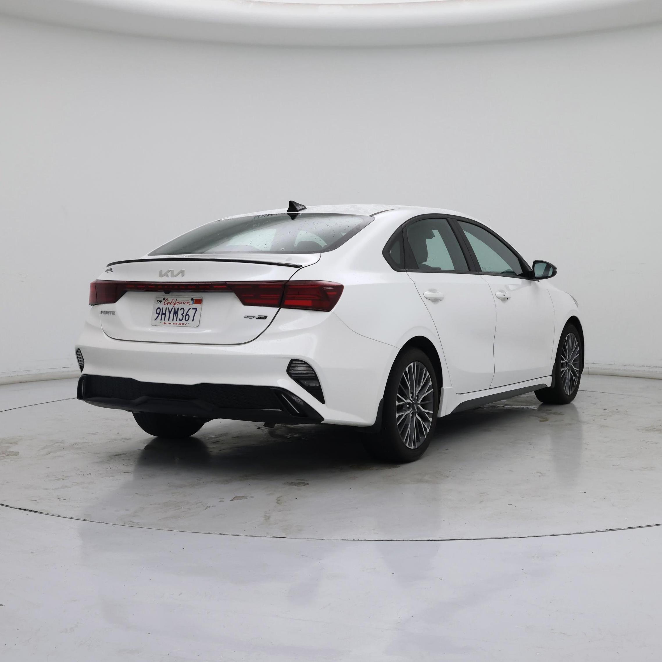 Thumbnail: 2023 Kia Forte - 8